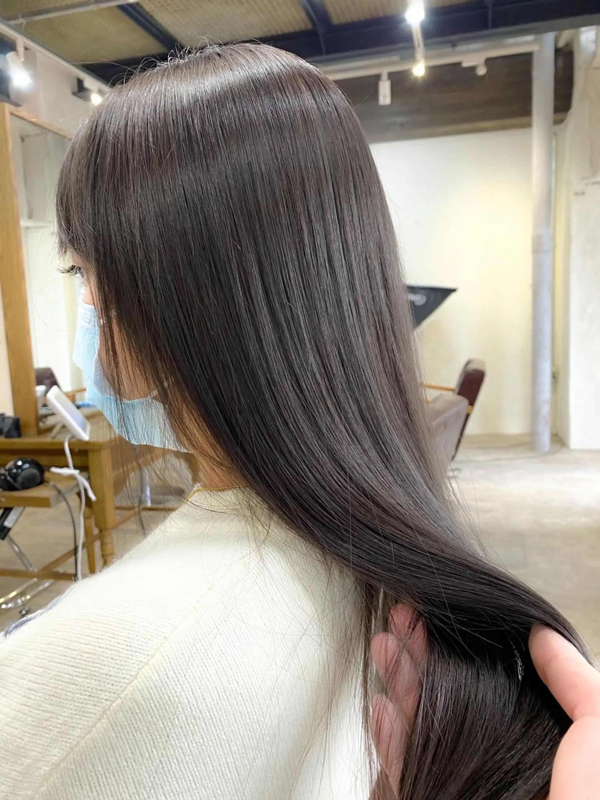 ロング カラー ブリーチ ブリーチなしカラー オリーブグレー ヘアカラー ALLY（アリー）所属・ミニモお気に入り数 No.1宍戸雄弥のヘアスタイル