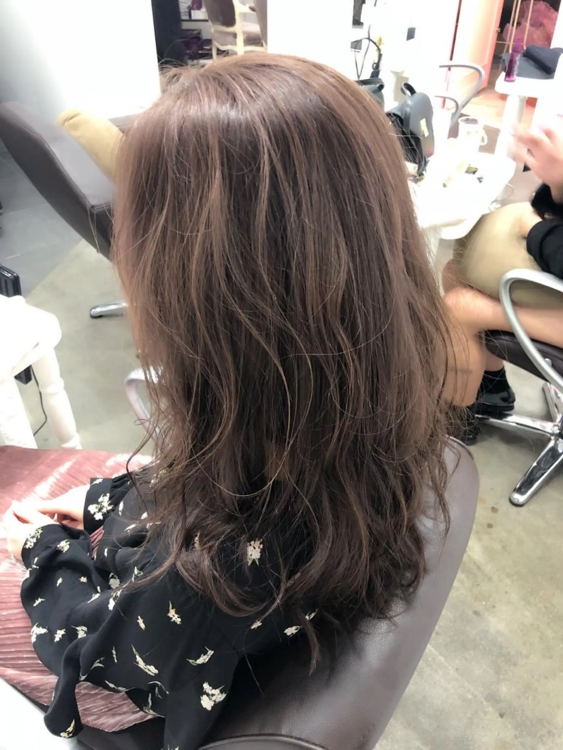 セミロング ヘアカラー トリートメント ヘアセット 💍艶カラー KAREN💍のヘアスタイル