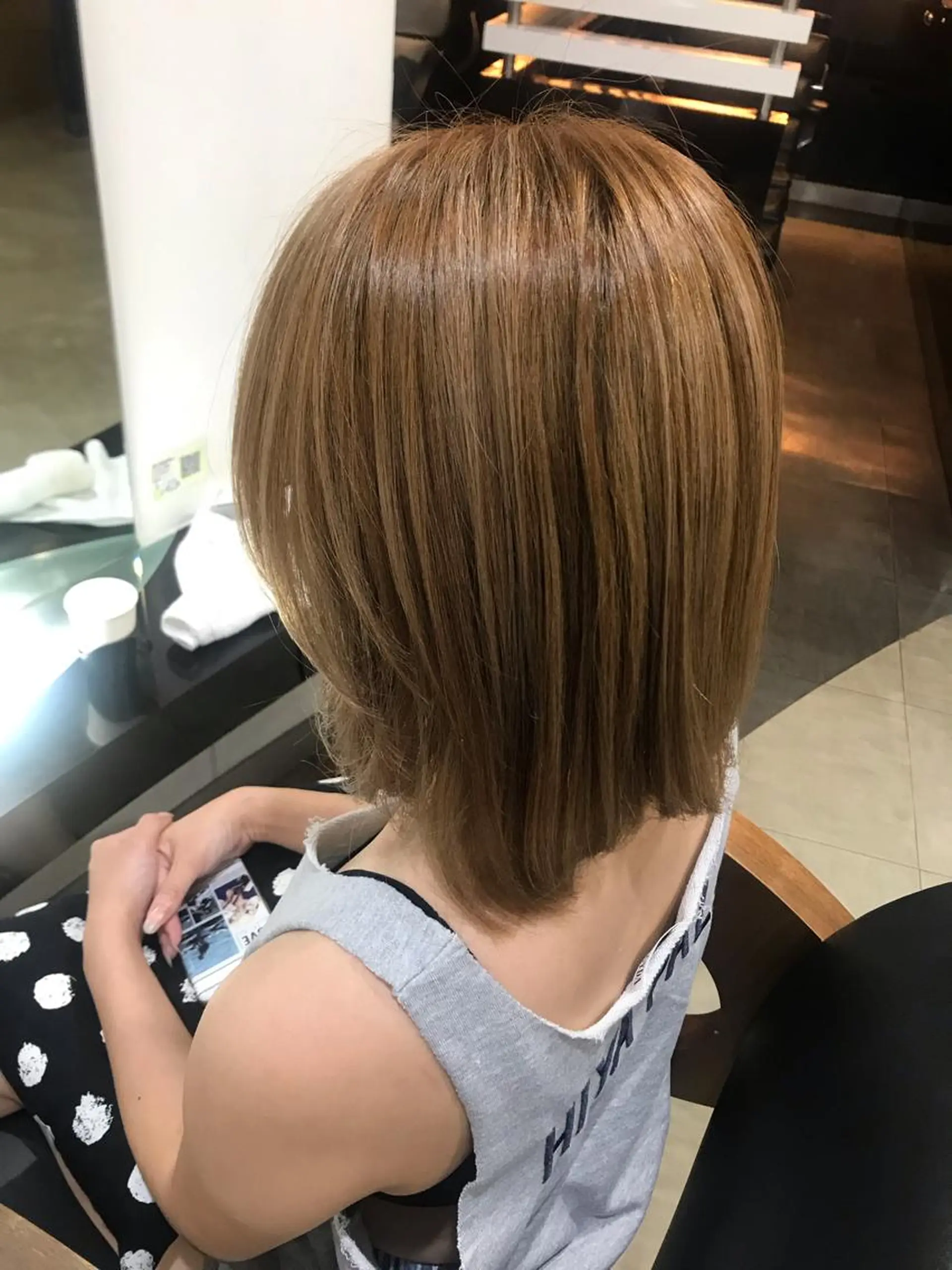 ミディアム カラー ヘアアレンジ ハイライトカラー ハイライト DISCOHAIRsanc（ルジャルダン町田）所属・烏山 達也のヘアスタイル