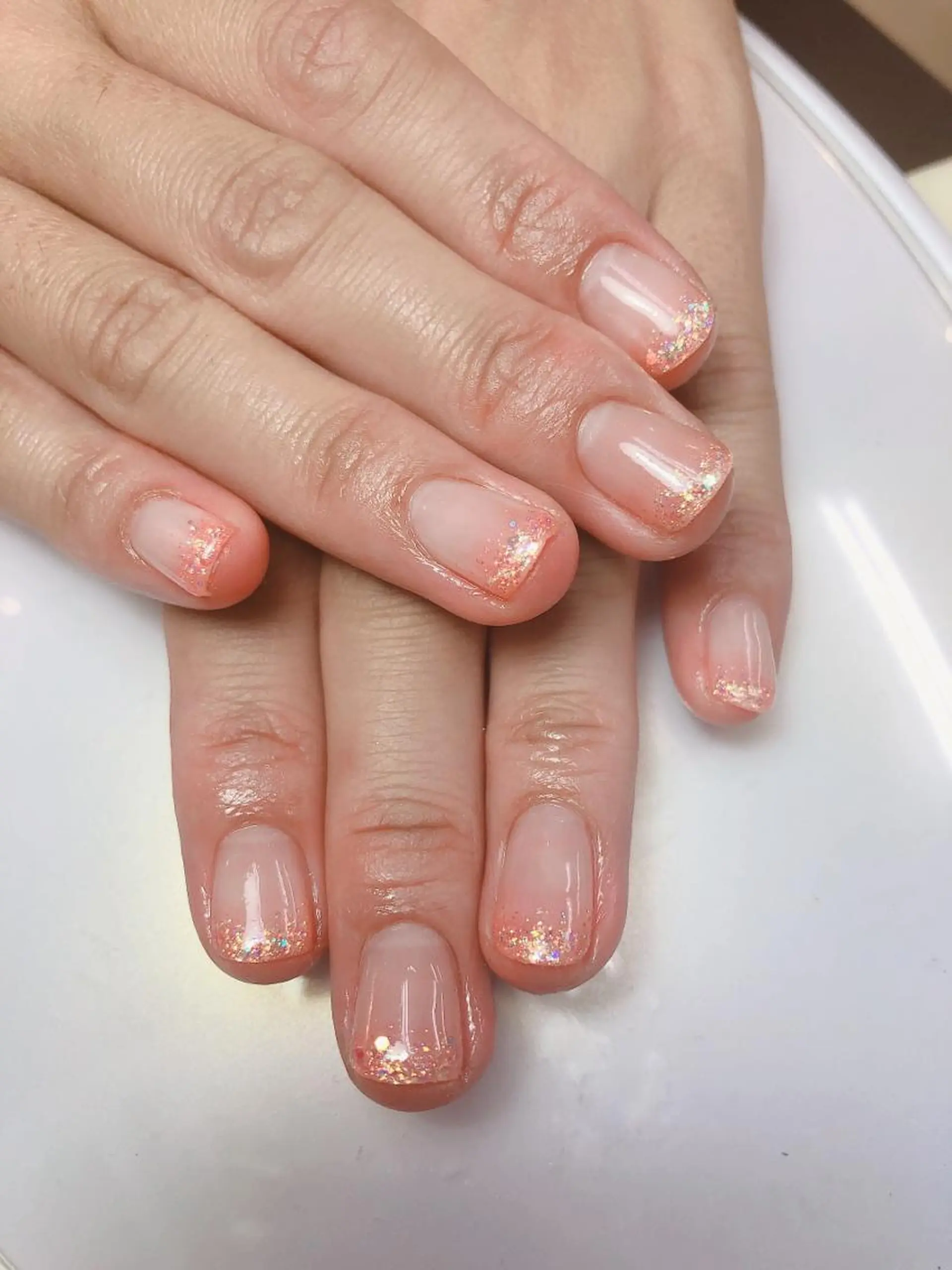 ネイル グラデーション ラメ(グリッター) ラメグラデーション 春ネイル ハンドネイル 石原 夕華のネイルデザイン