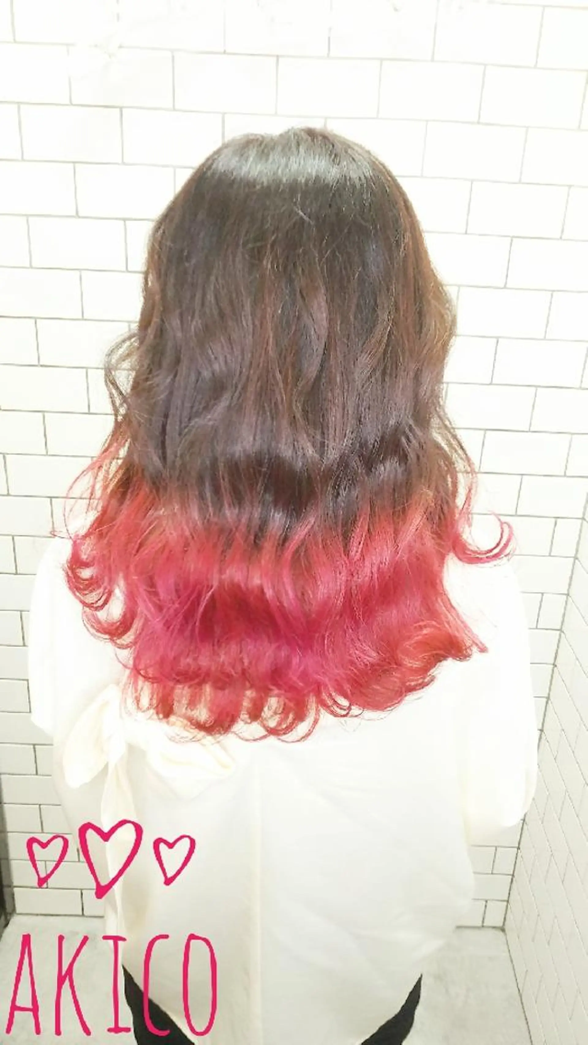 セミロング LUXBE GALLERY なんば駅前店所属・ラックスビーギャラリ ー AKICOのヘアスタイル