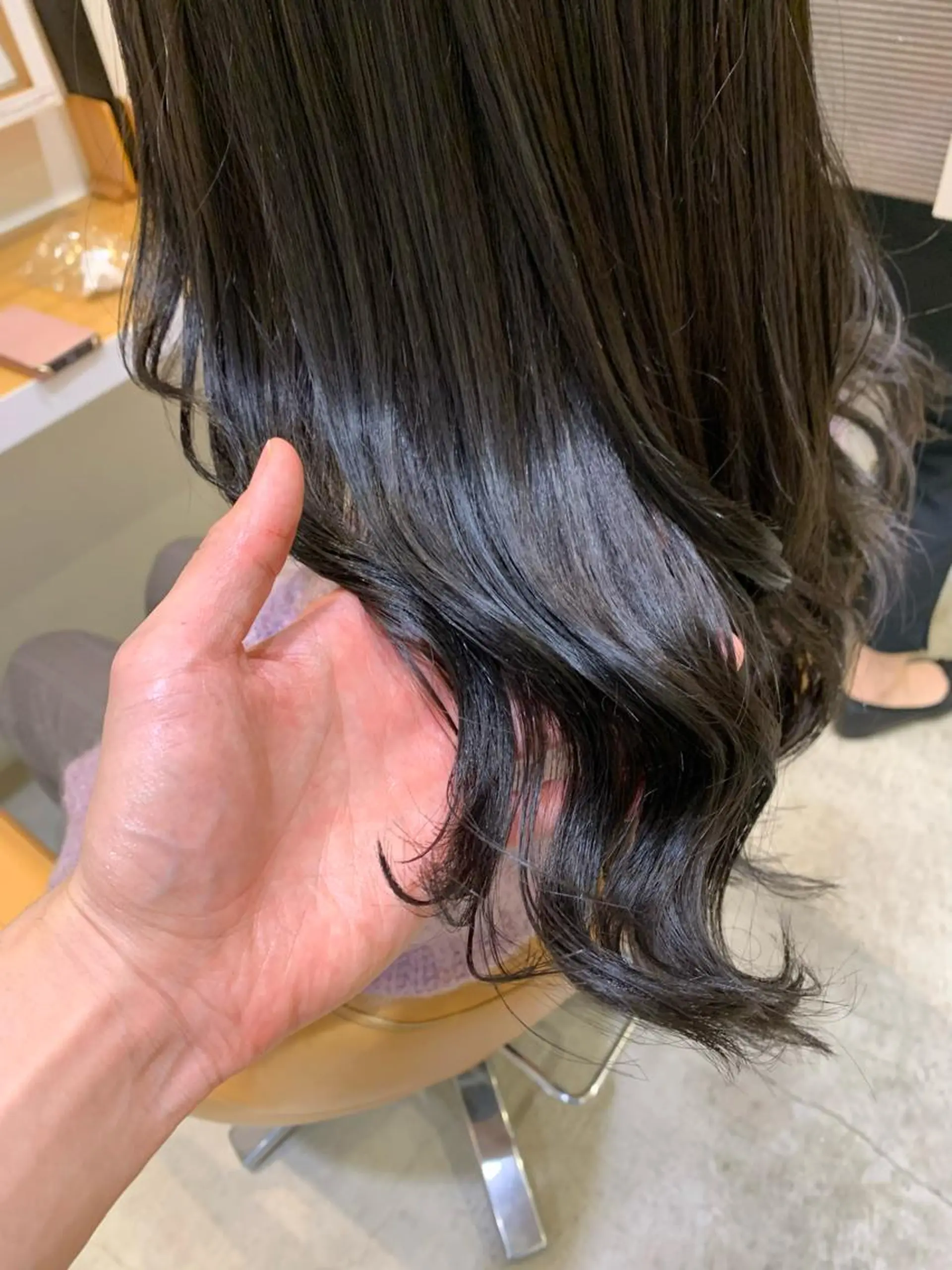 ロング カラー ヘアアレンジ 透明感カラー グレージュ 完全完結個室サロンlevel √One所属・中尾 文哉のその他イメージ