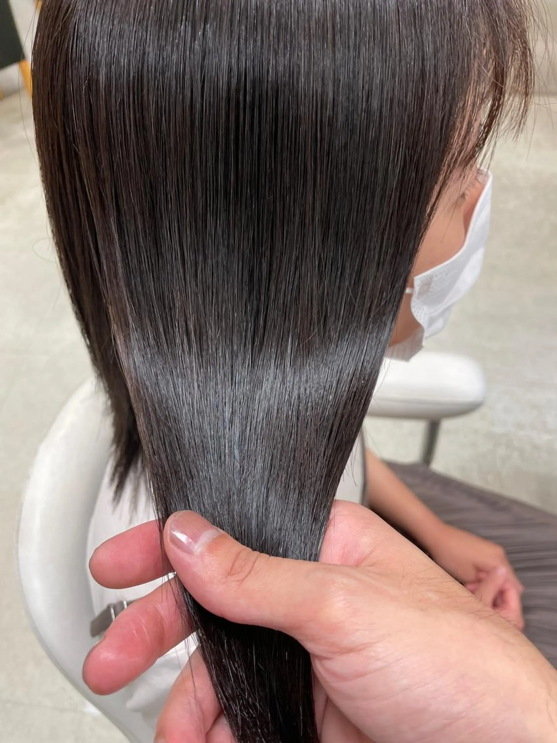 ミディアム カット 縮毛矯正 le. pidorgeのヘアスタイル