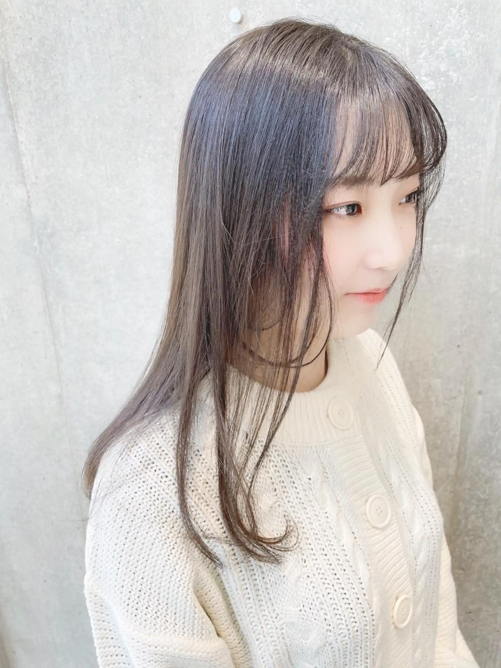 セミロング カラー ベージュカラー 透明感カラー オリーブベージュ KURO/ズボラでも できる韓国ヘアのヘアスタイル