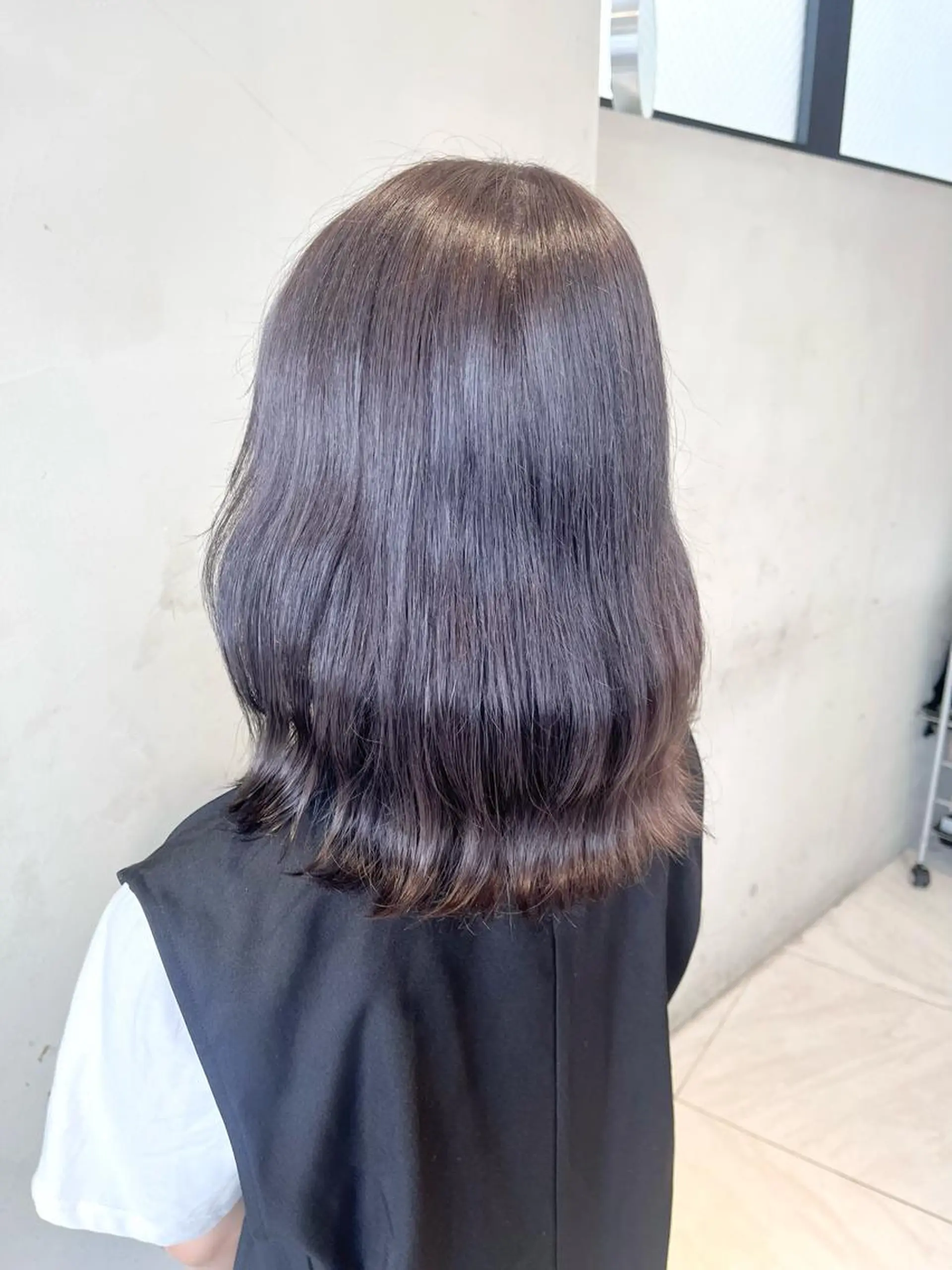 ミディアム カラー ブリーチ グレージュ ラベンダーカラー ヘアカラー トリートメント ヘッドスパ ヘアセット 🎀艶モテカラー🎀 彩季のヘアスタイル