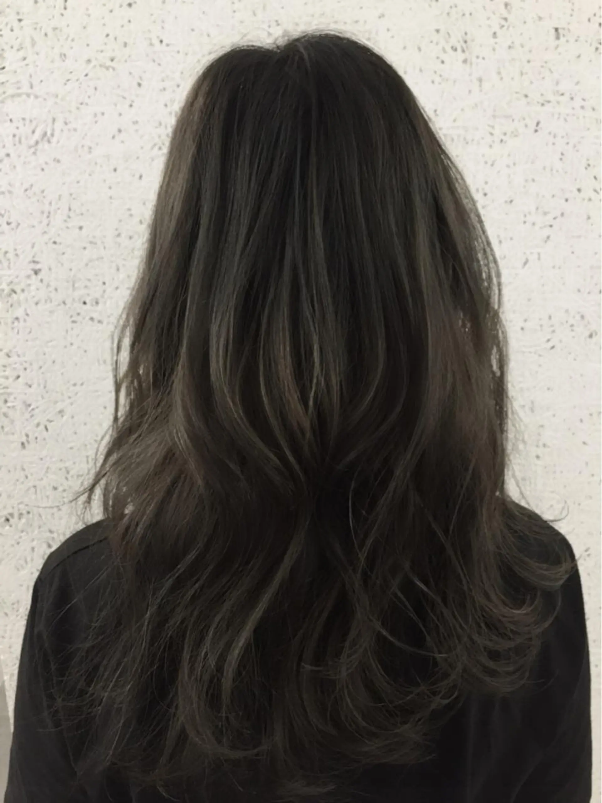 セミロング カラー パーマ ヘアアレンジ アディクシーカラー ブリーチ 透明感カラー グレージュ ハイライトカラー ✨ハイクオリティ✨ 山本香也のヘアスタイル