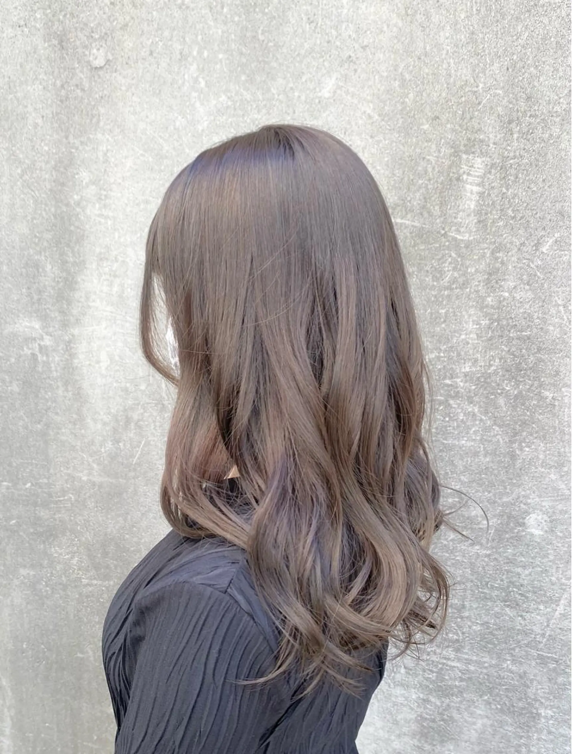 ロング カラー ベージュカラー ヘアカラー トリートメント motel所属・雰囲気引き出す ✨大人レディのヘアスタイル