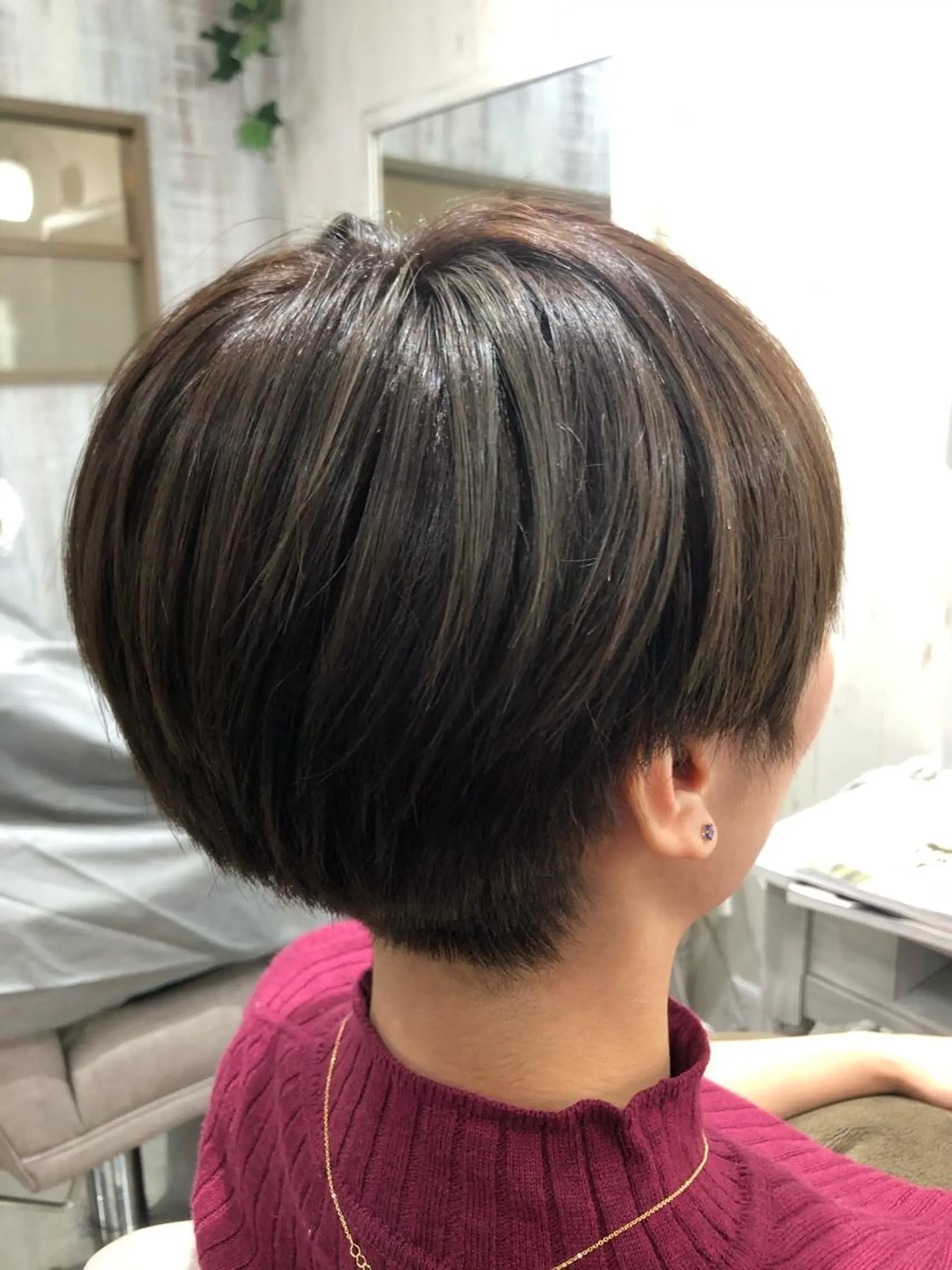 ショート カラー グレージュ メッシュ ショートヘア イシジマ タカナリのヘアスタイル