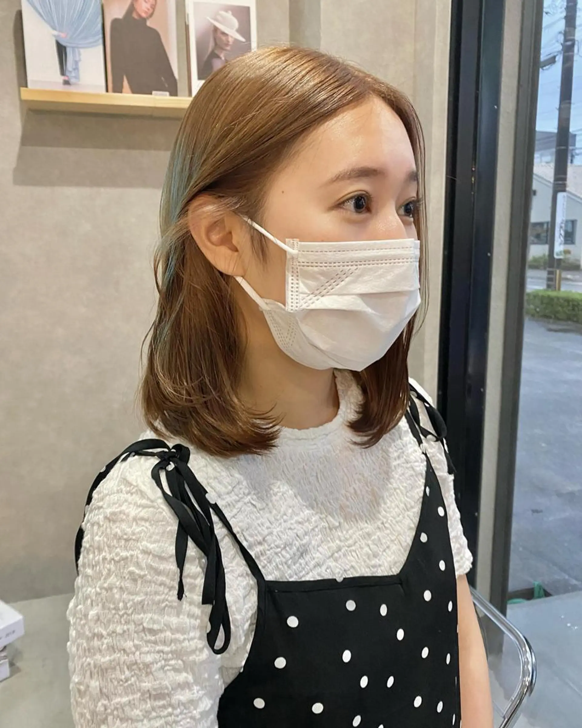 ミディアム カット ヘアカラー トリートメント mood alissaのヘアスタイル