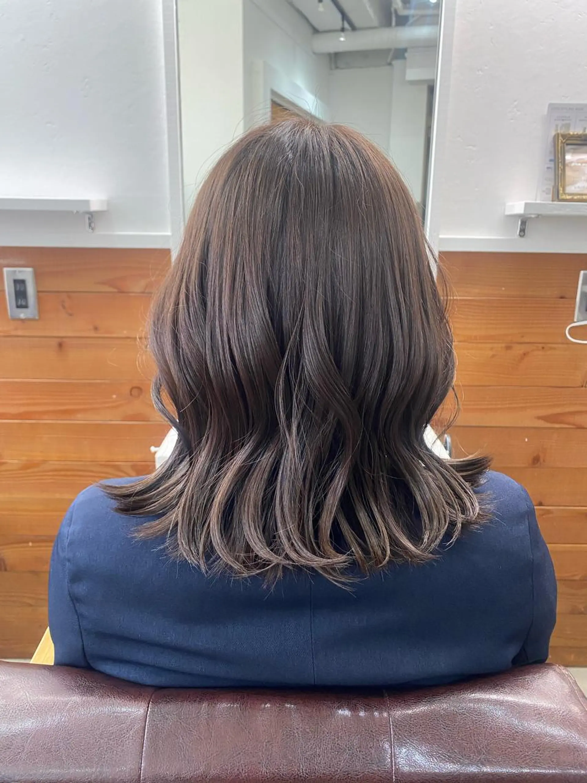カラー ブリーチ 透明感カラー ナチュラル大人っぽい スタイル　MAORIのヘアスタイル