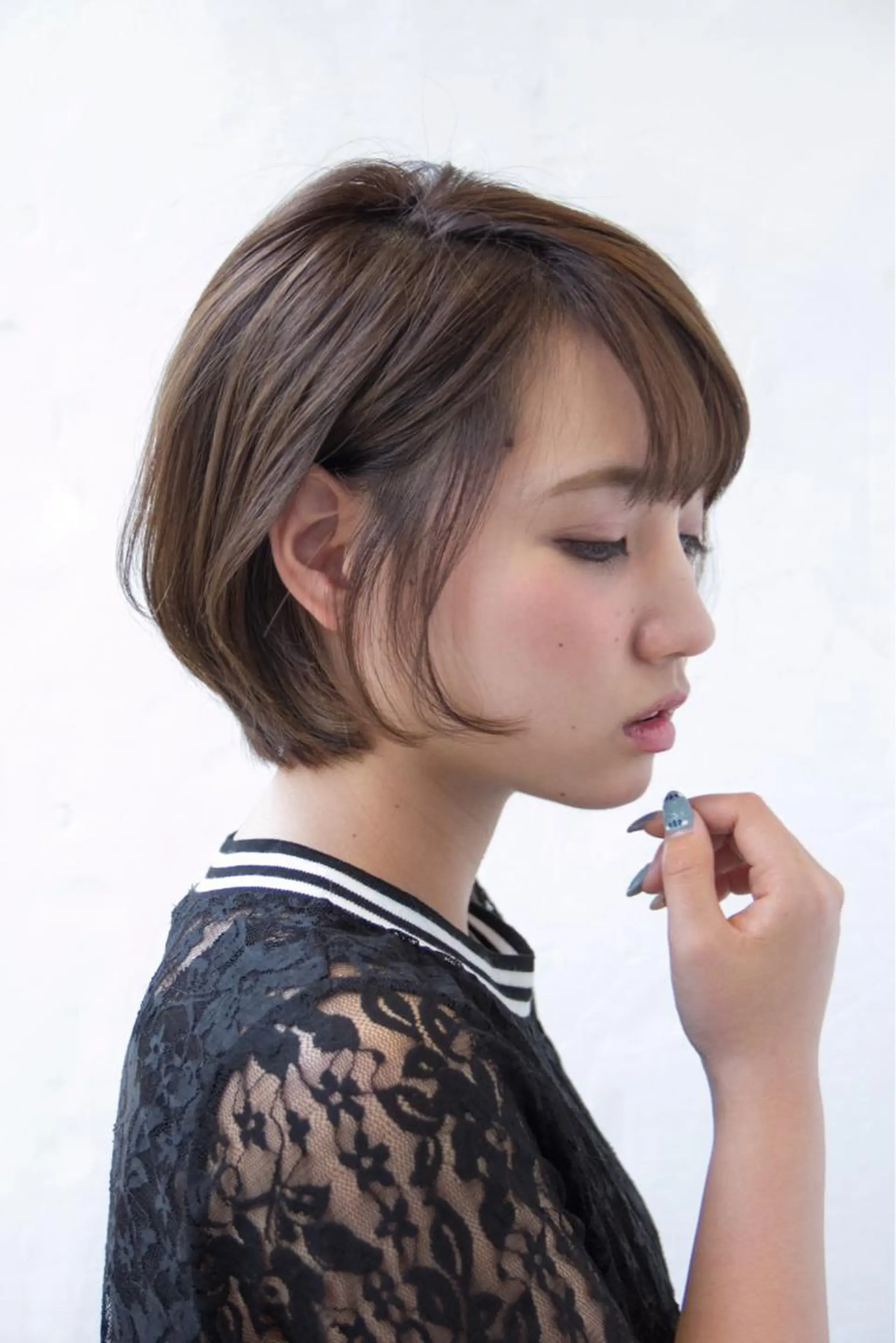 ショート カラー ショートボブ アッシュ アッシュグレー アッシュグレージュ グレージュ カット ヘアカラー 門田 恭弥のヘアスタイル