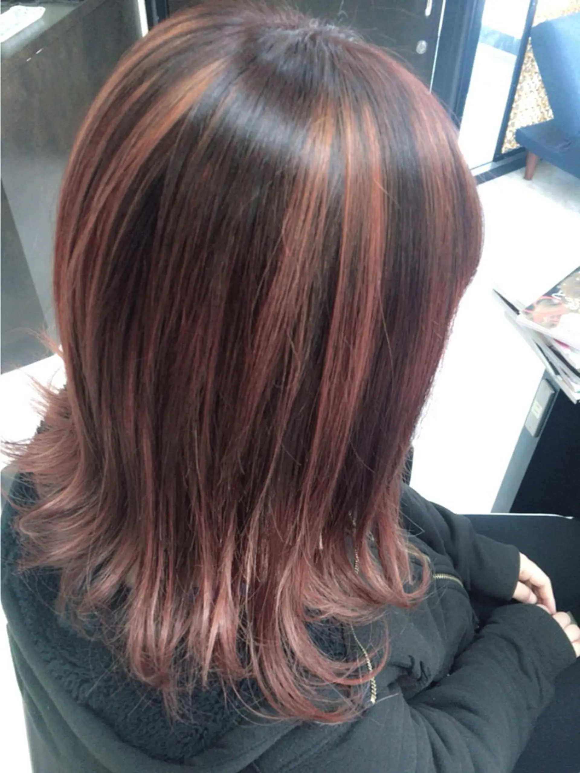 ショート ミディアム セミロング ロング カラー ヘアアレンジ ハイライトカラー レッドカラー ハイライト UNDER vr 【アンダーバー】のヘアスタイル