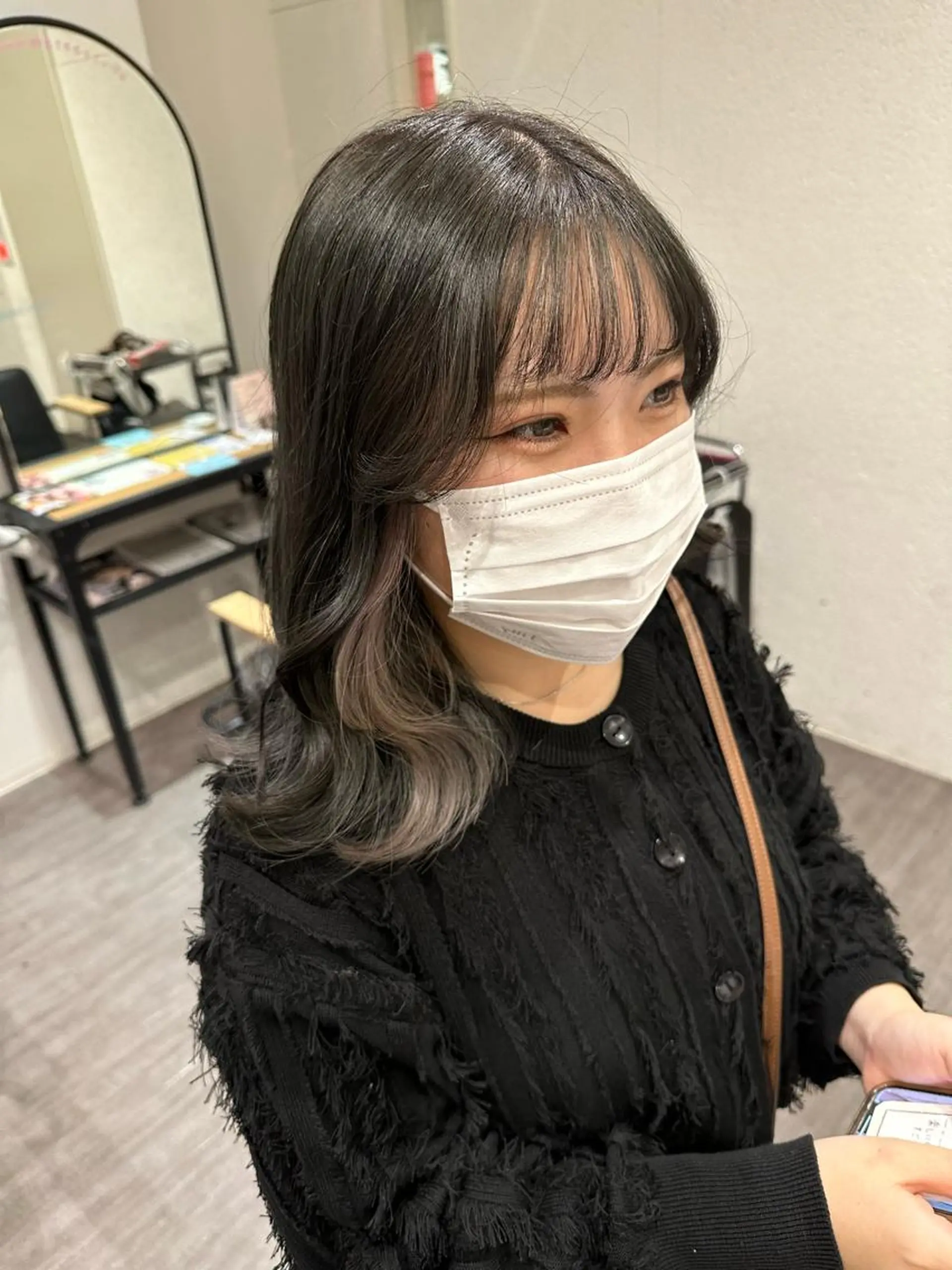 ミディアム カラー グレージュ ミルクティーグレージュ カット ヘアカラー トリートメント 上田 紗也のヘアスタイル