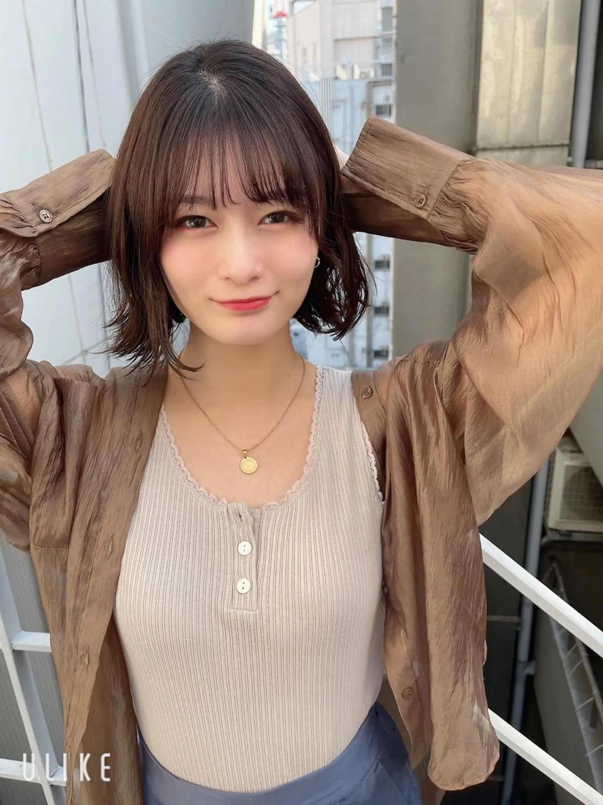 ミディアム 海外レイヤー 鯉渕のヘアスタイル