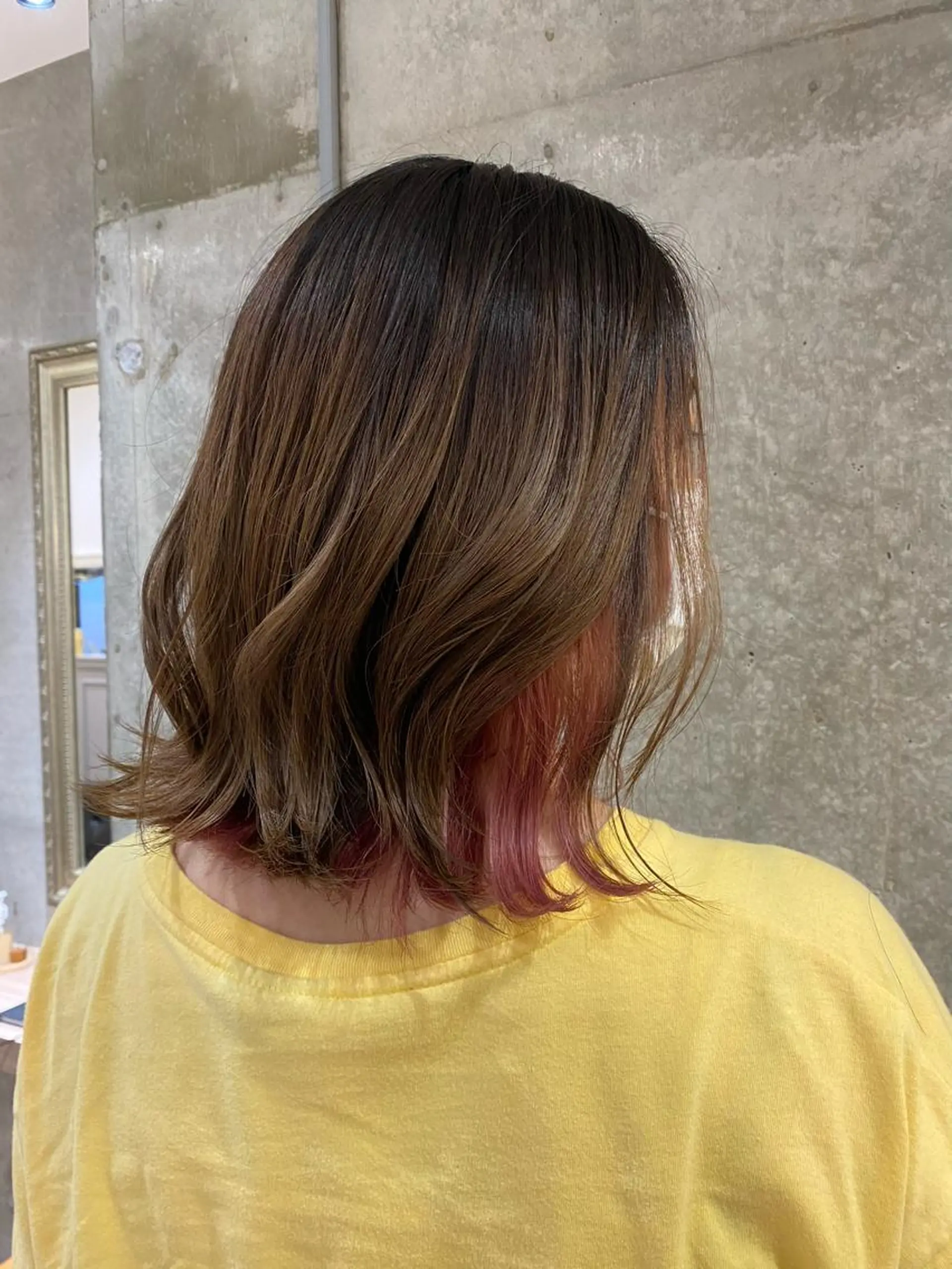 ミディアム カラー ブリーチ パープルカラー 齋藤 椋哉のヘアスタイル