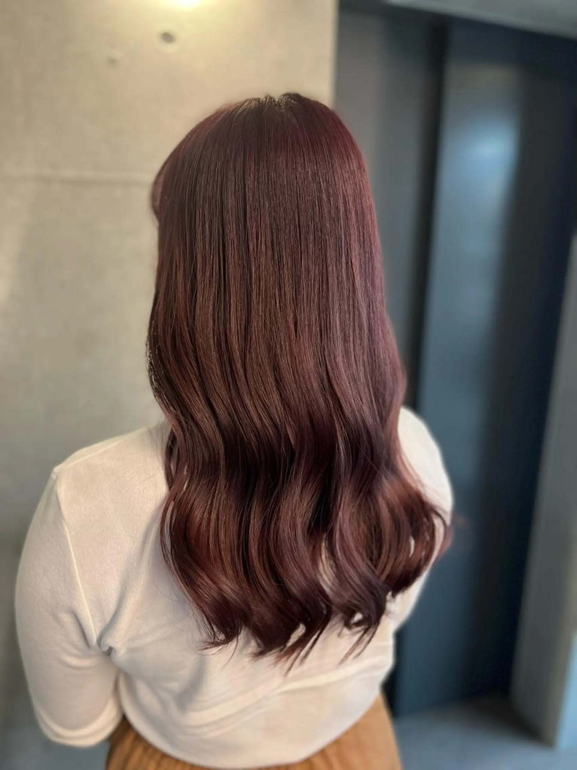 セミロング カラー シールエクステ アディクシーカラー アッシュ バレイヤージュ ミストバング ヘアカラー トリートメント ＤＥＳＴ所属・吉野 瑳桜のヘアスタイル