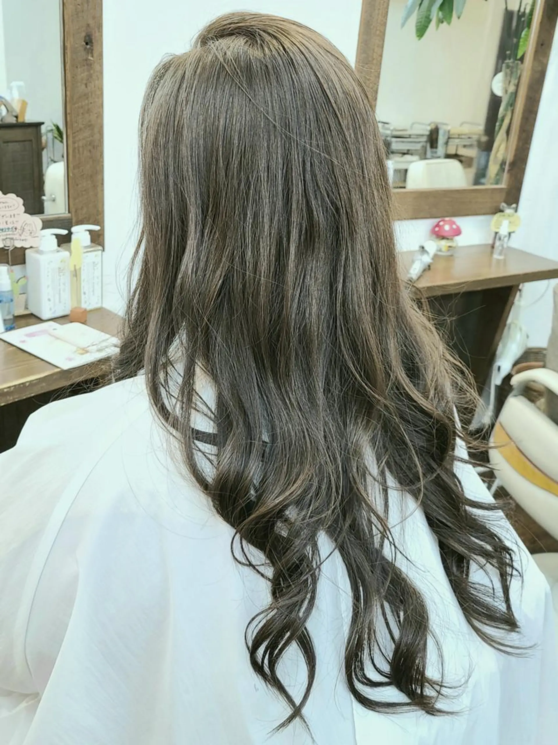 ロング カラー ヘアアレンジ デザイナー Anne アンのヘアスタイル