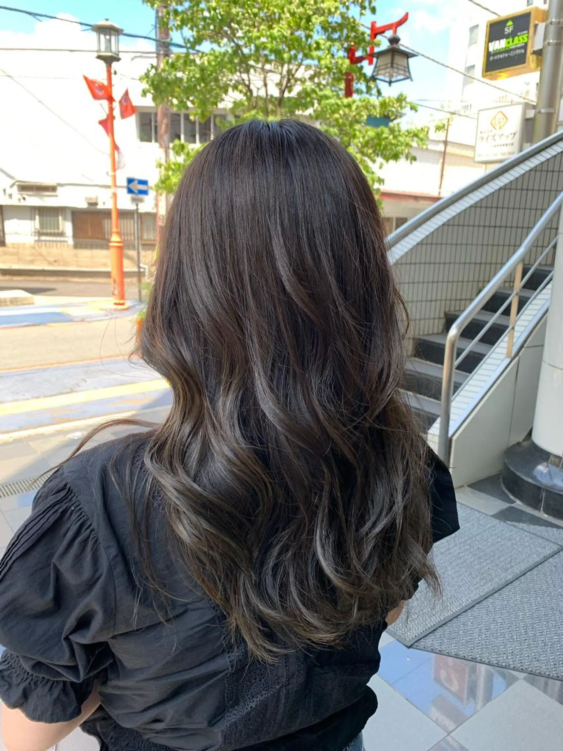 セミロング カラー 美容室soi所属・石田 凱土のヘアスタイル
