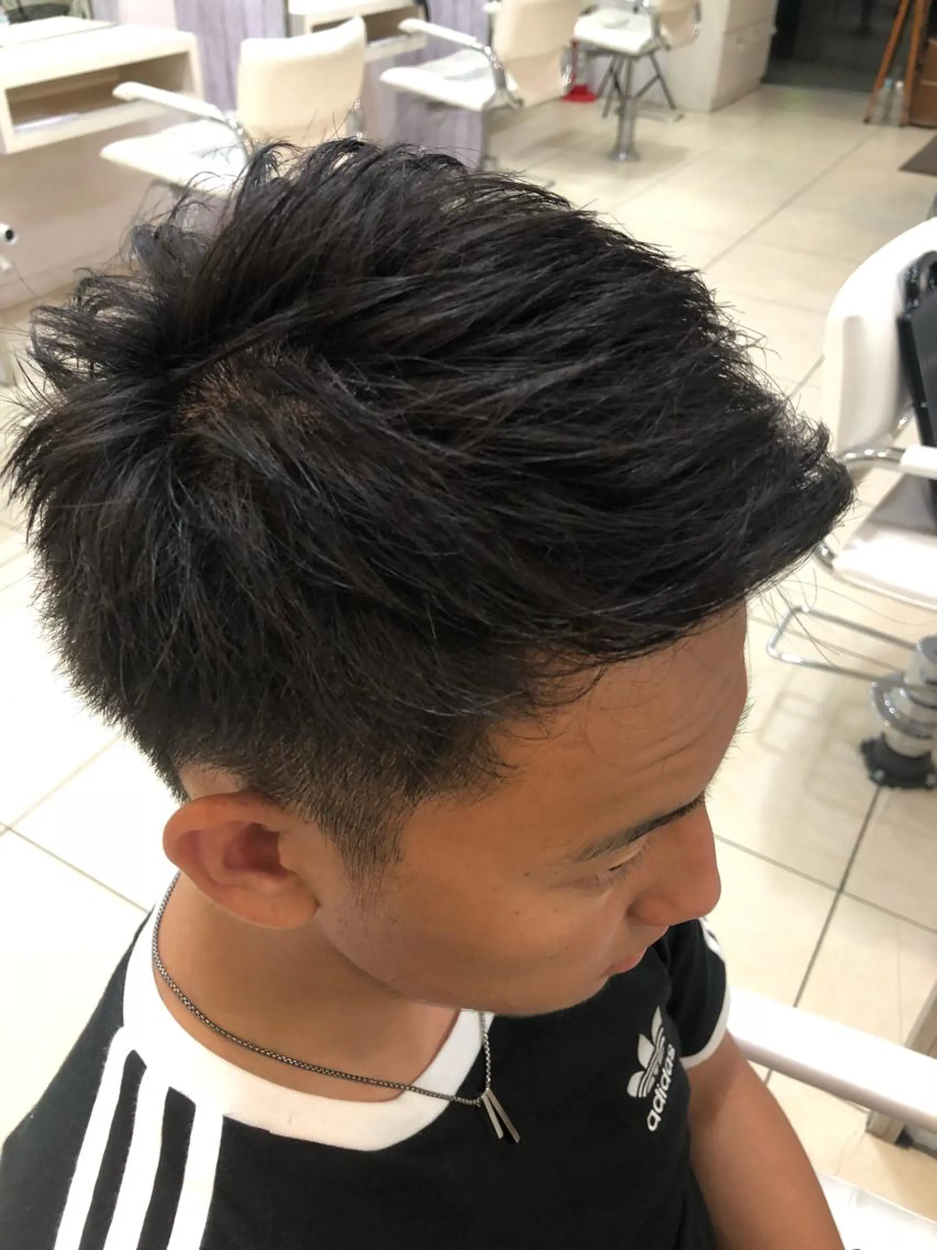 ショート メンズ メンズベリーショート ベリーショート ショートヘア カルマ・ニュアンス パーマ　須田龍世のヘアスタイル