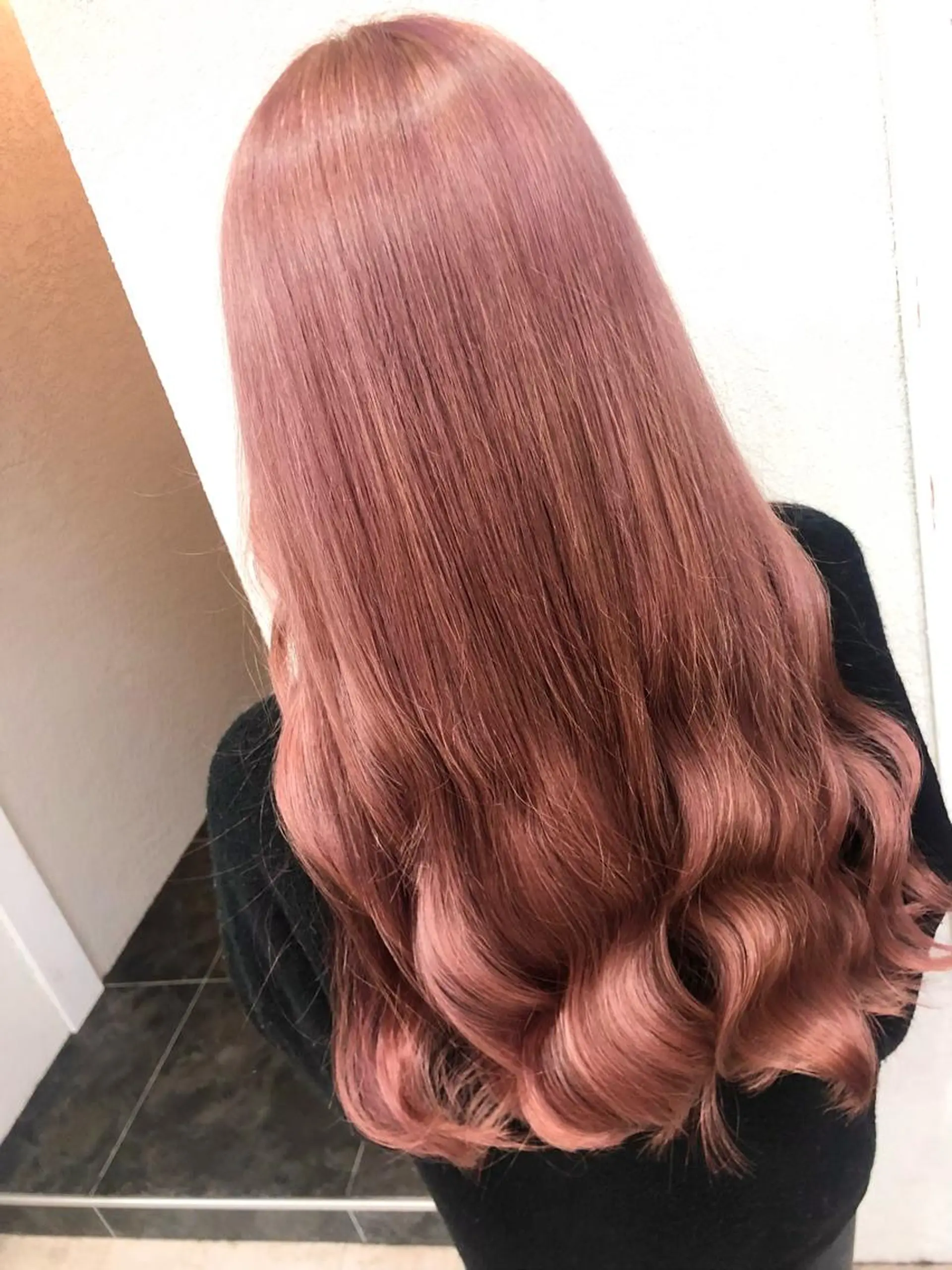 ロング 髪質改善縮毛矯正× 艶髪カラー板垣智大のヘアスタイル