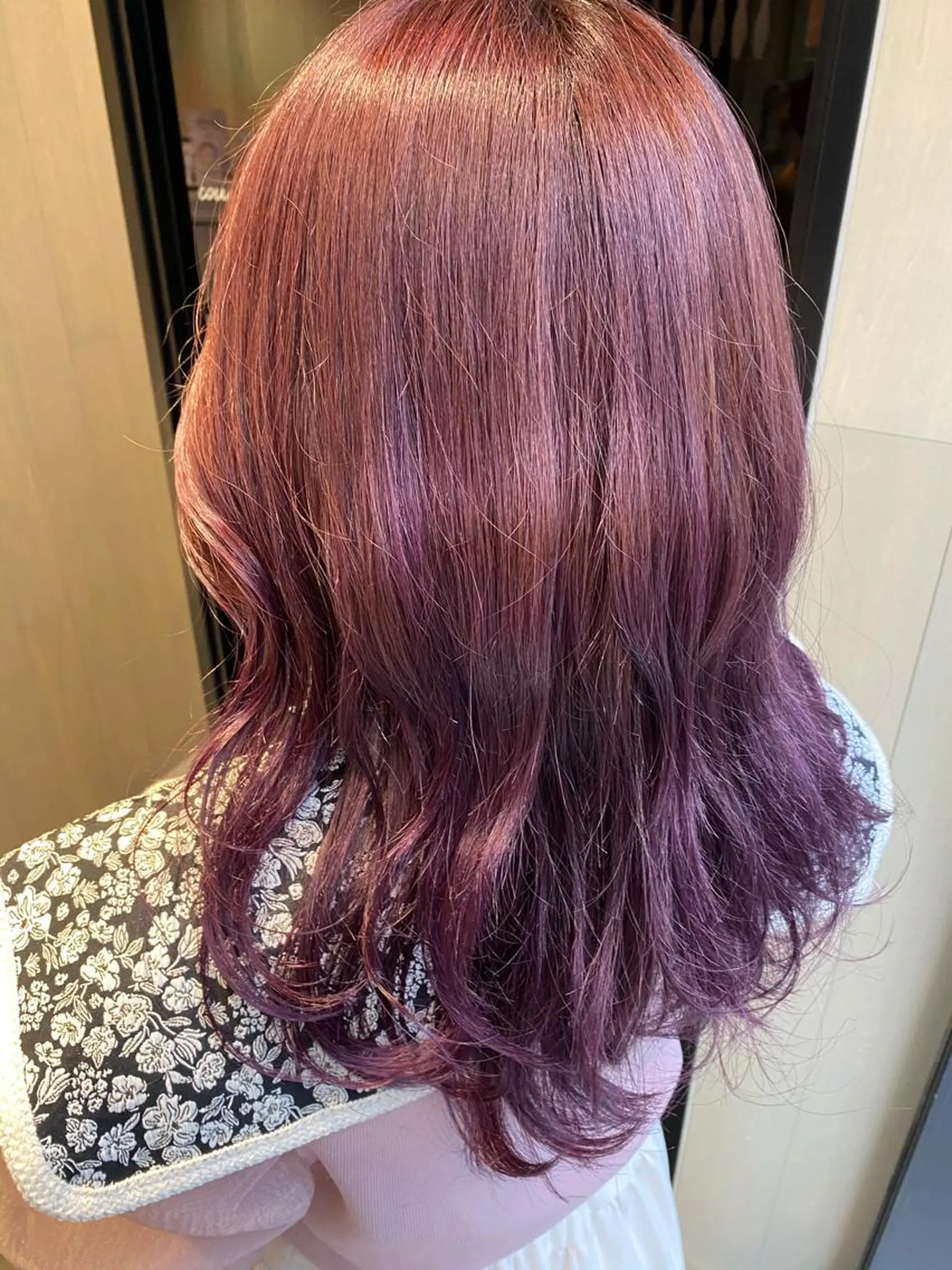 ミディアム カラー ヘアアレンジ 🌙レイヤー,韓国 ヘア🌙harukaのヘアスタイル