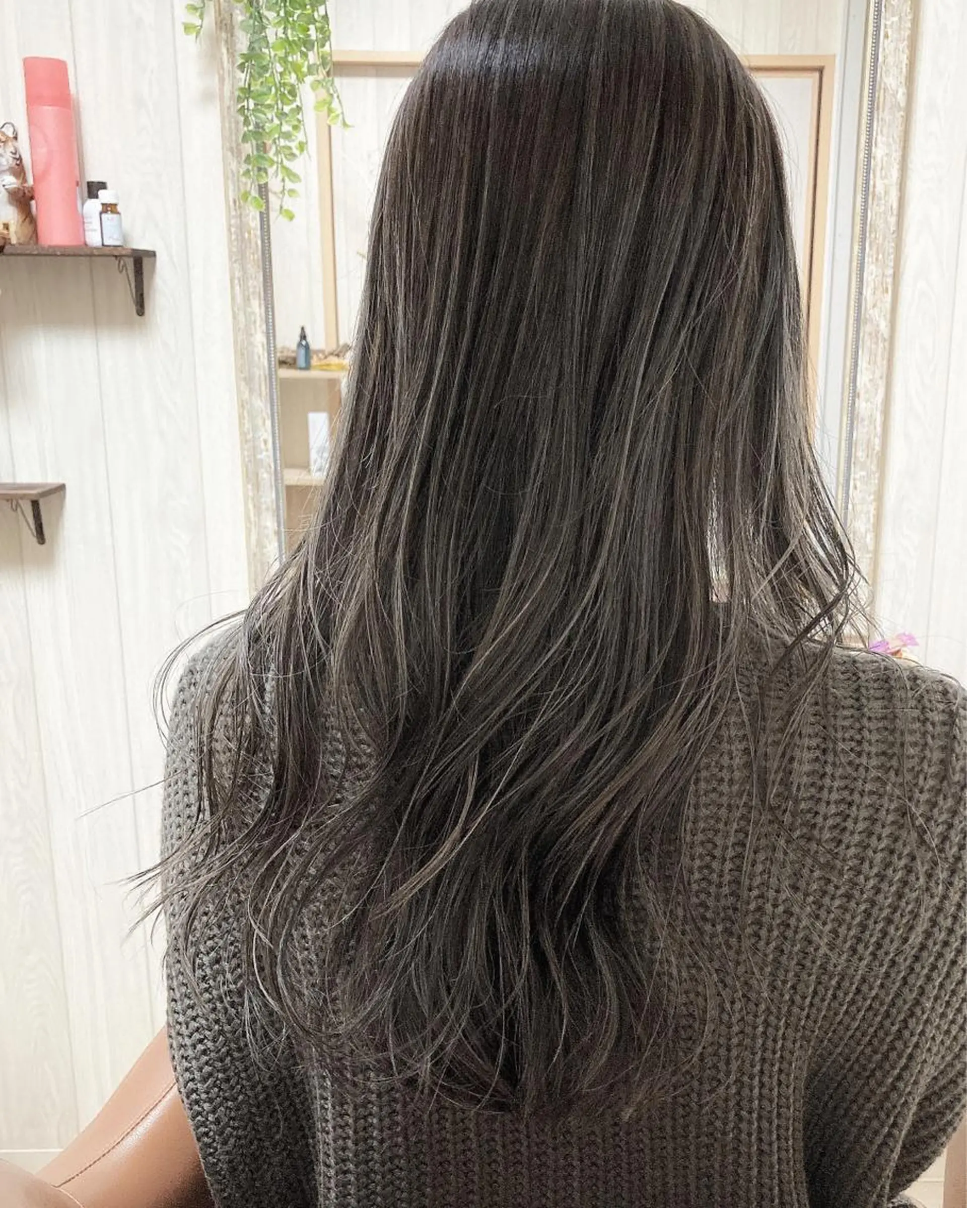 ロング カラー MERCI所属・マツモト コウダイのヘアスタイル