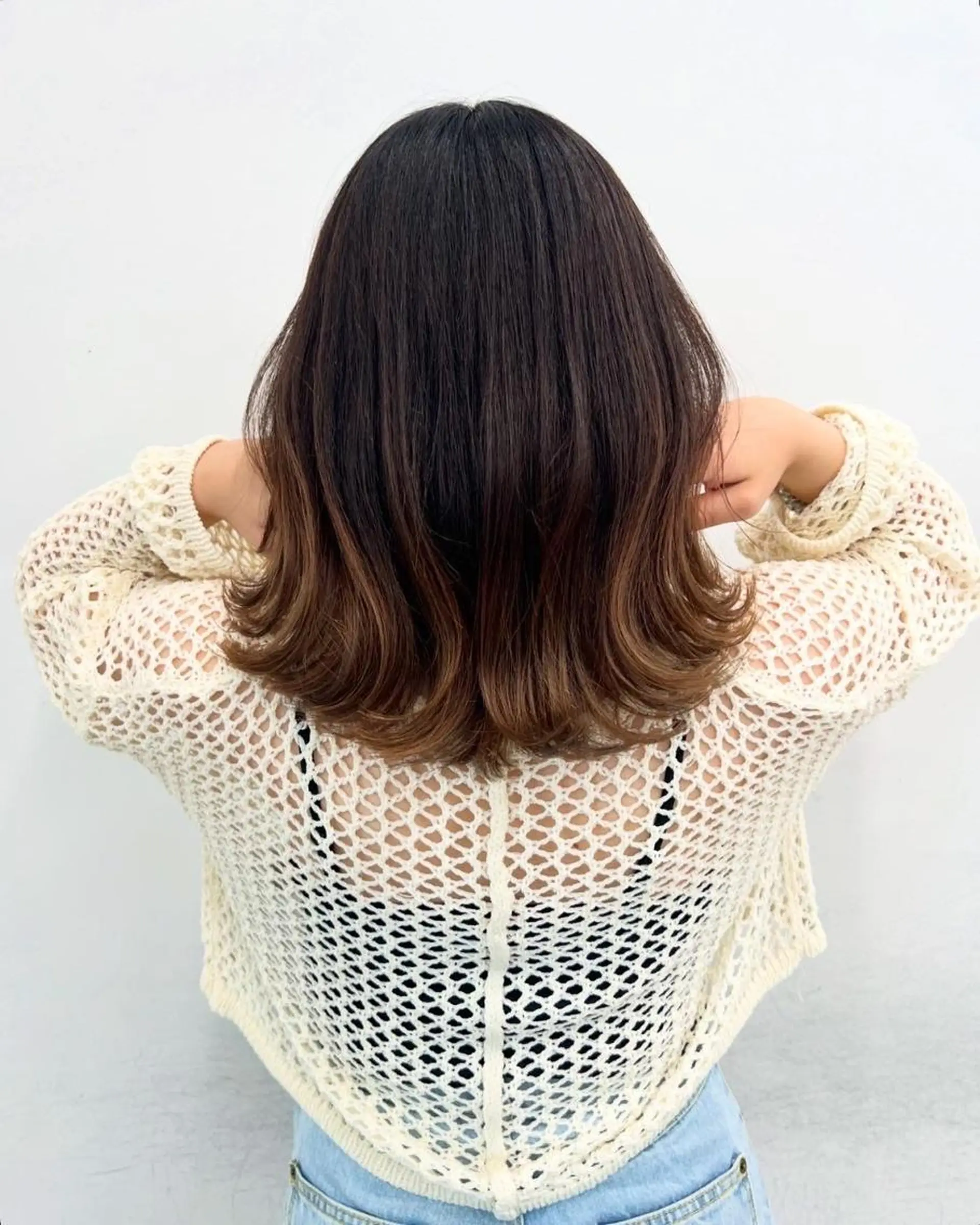 ミディアム くびれヘア ハイライト ウルフカット ヘアカラー トリートメント 【公式】amble luxe 中野のヘアスタイル