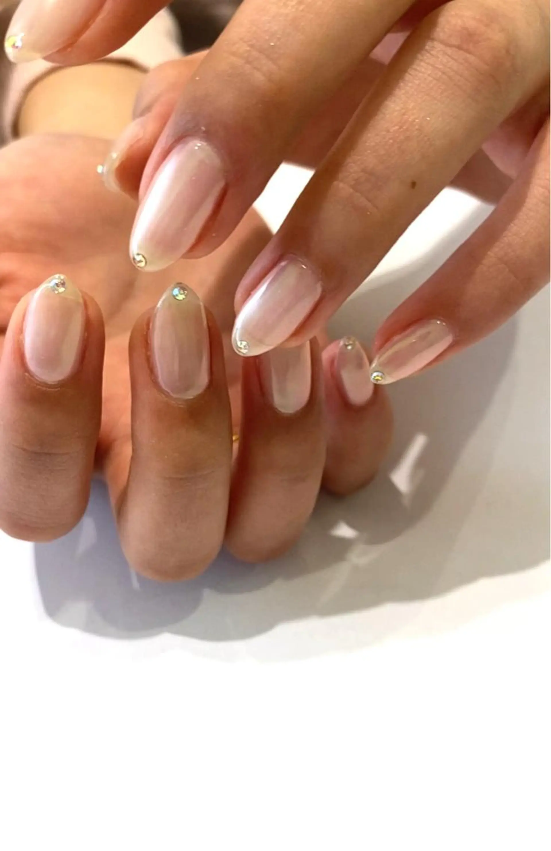 ネイル オーロラネイル ハンドネイル Ann. nail.tokyo所属・Ann nailのネイルデザイン