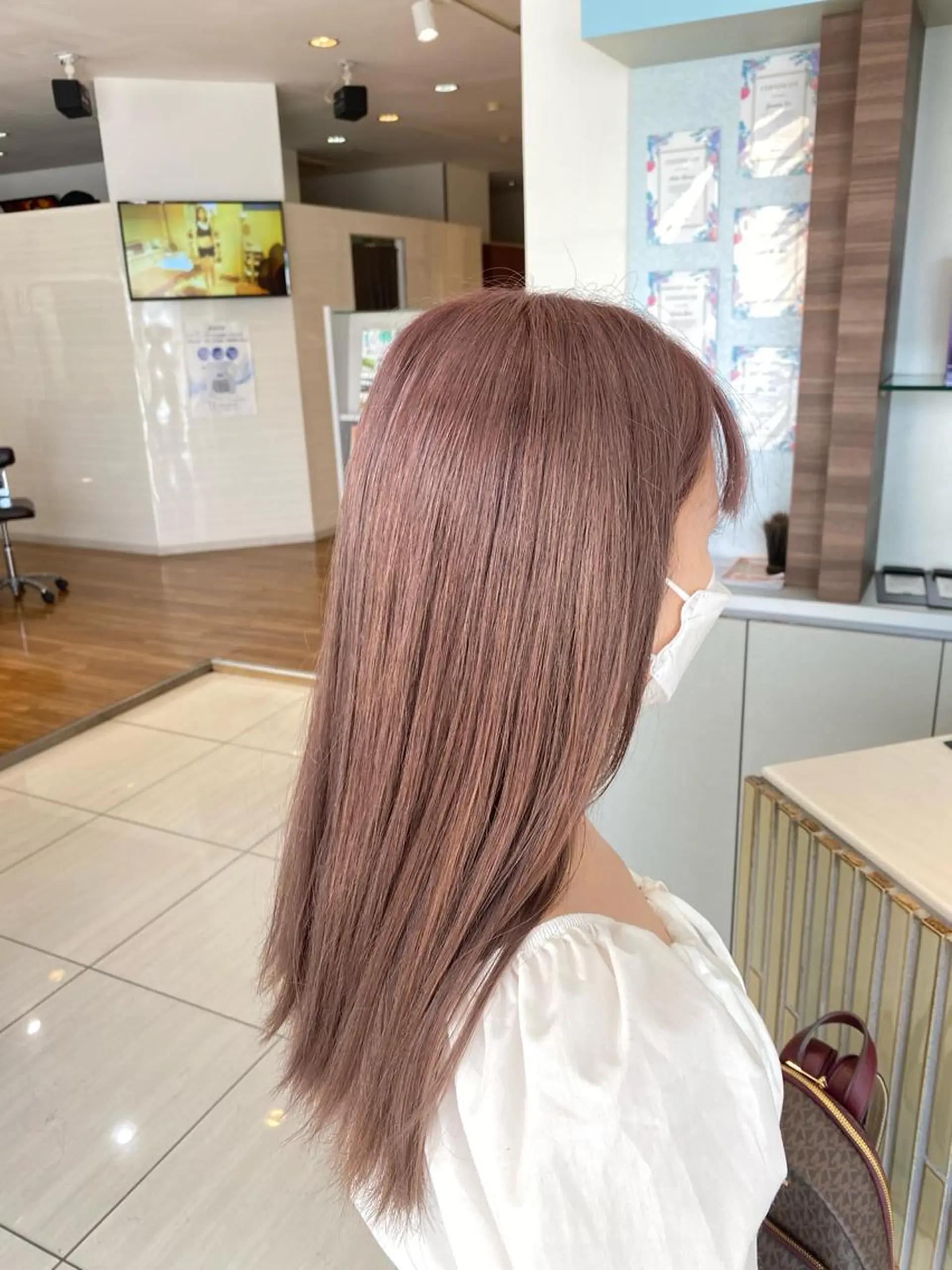 カラー ピンクカラー DOI   HAIR MAKE MODE所属・土井 祐之介のヘアスタイル