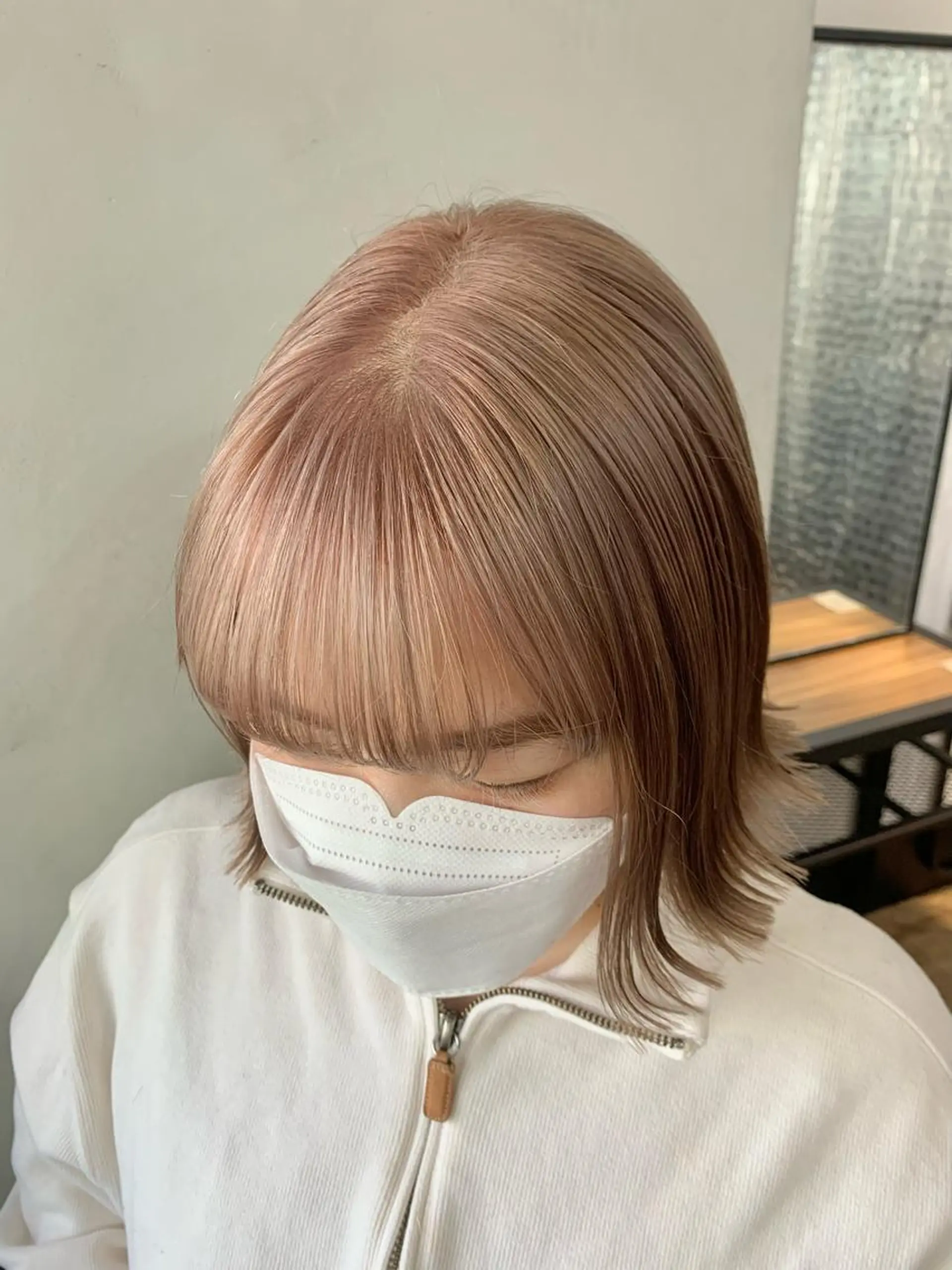 ショート Juri 暖色/ツヤ感カラーのヘアスタイル