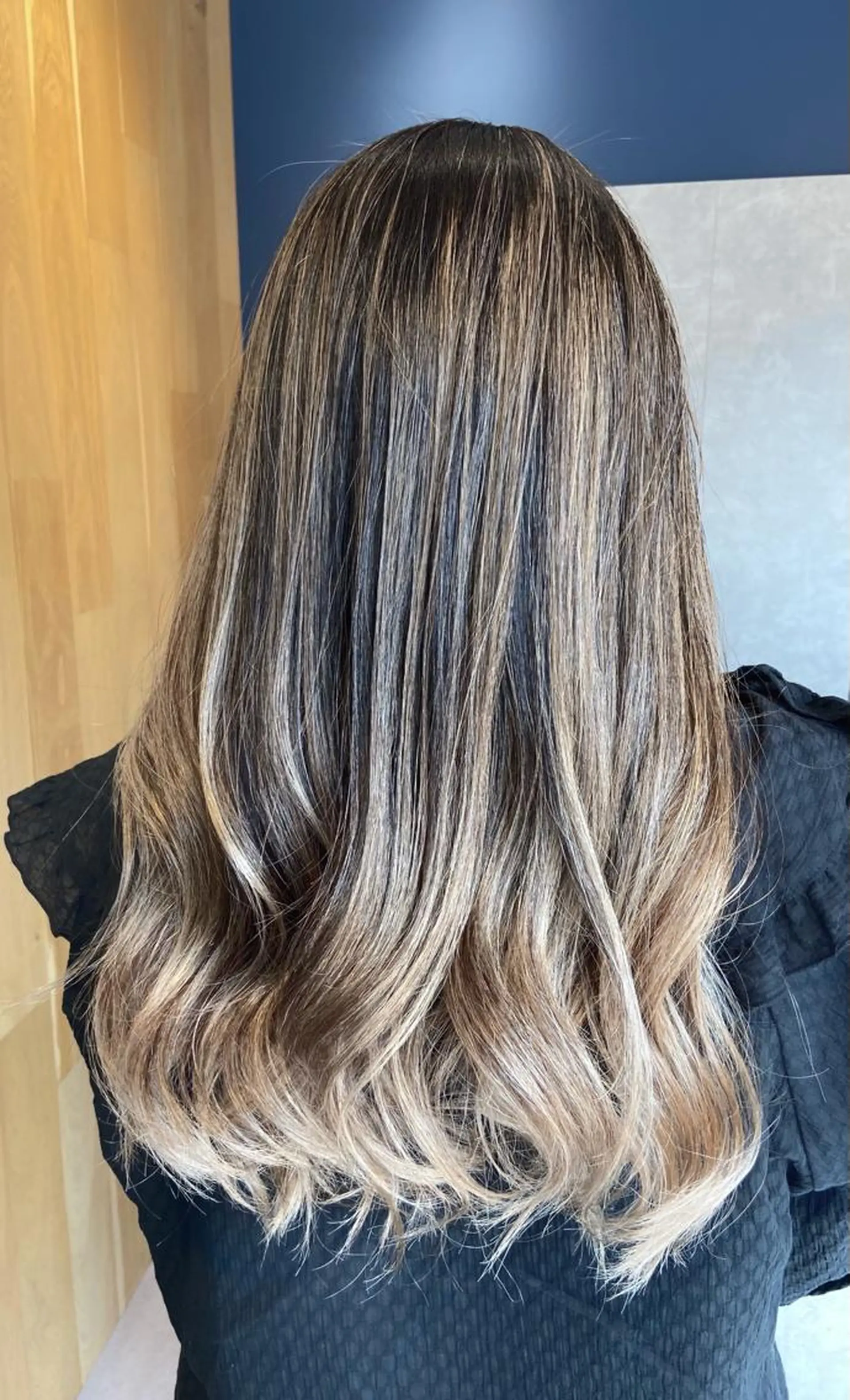 ロング ヘアカラー トリートメント 褒められヘアー ERI✨のヘアスタイル