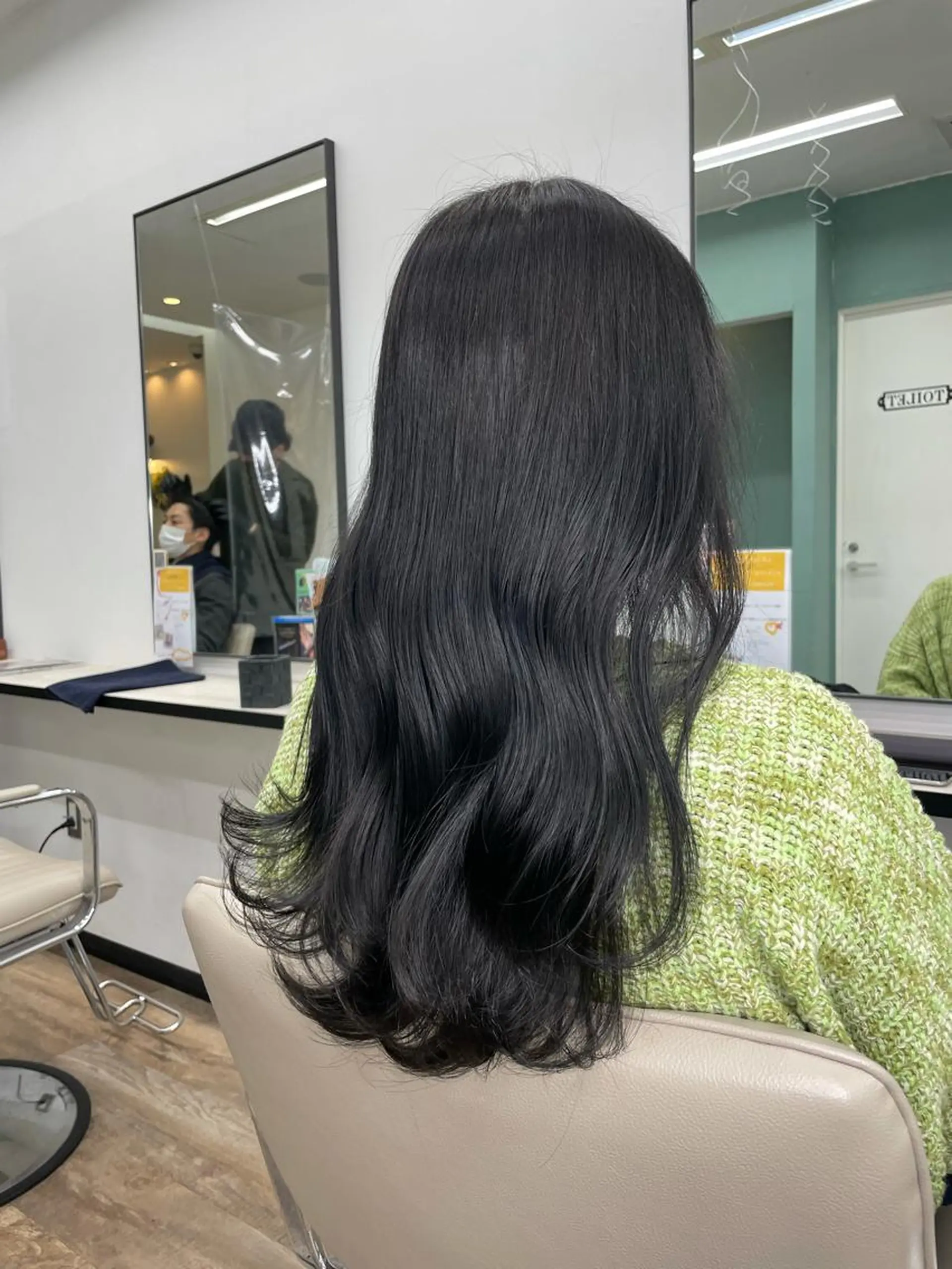ロング カラー ダークシルバー シルバー ヘアカラー トリートメント 🌻透明感韓国🌻 横山隆之介のヘアスタイル