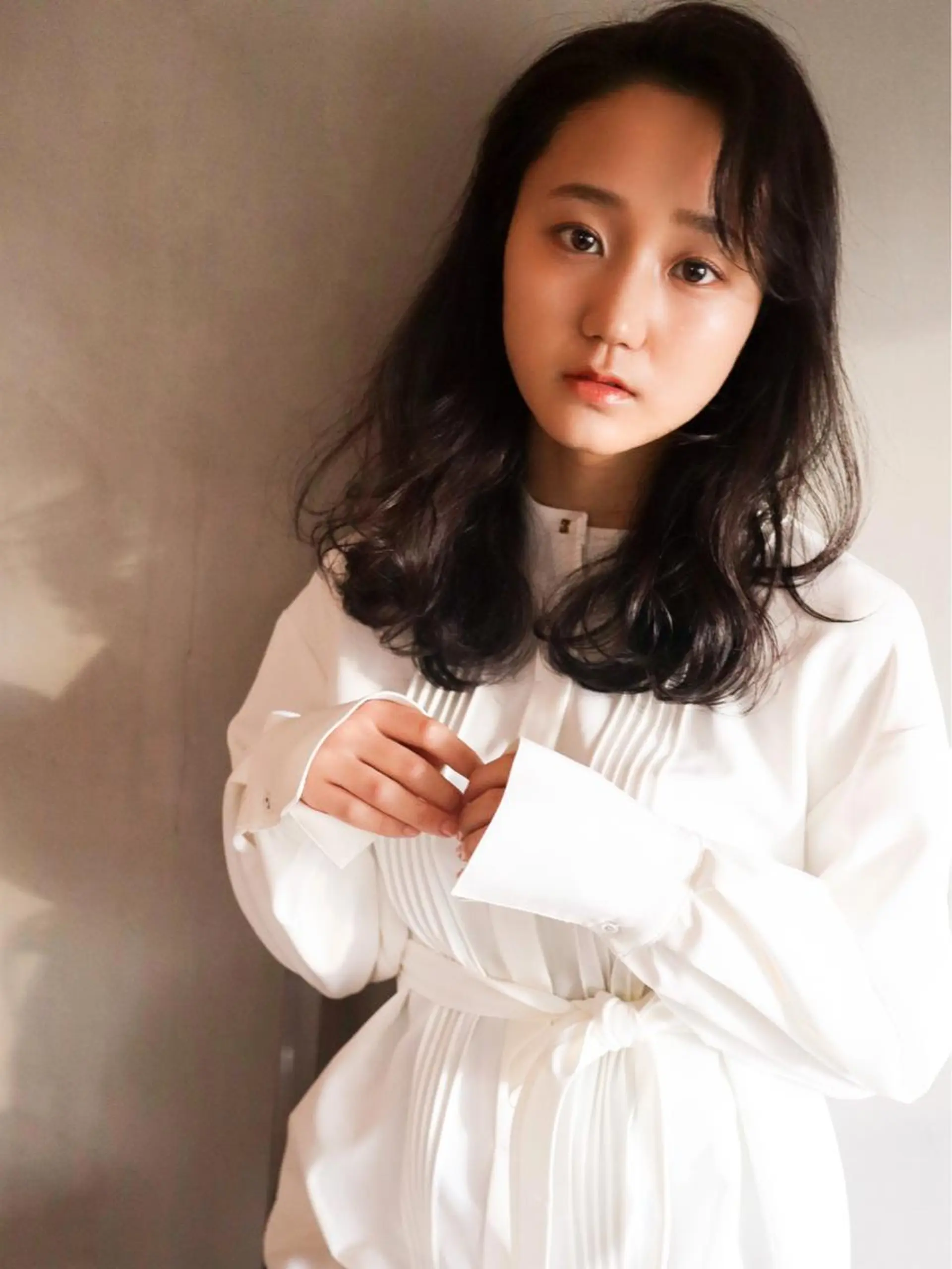 ミディアム パーマ GO TODAY SHAIR SALON 梅田NU茶屋町店所属・田中成美/レイヤー カット/透明感カラーのヘアスタイル