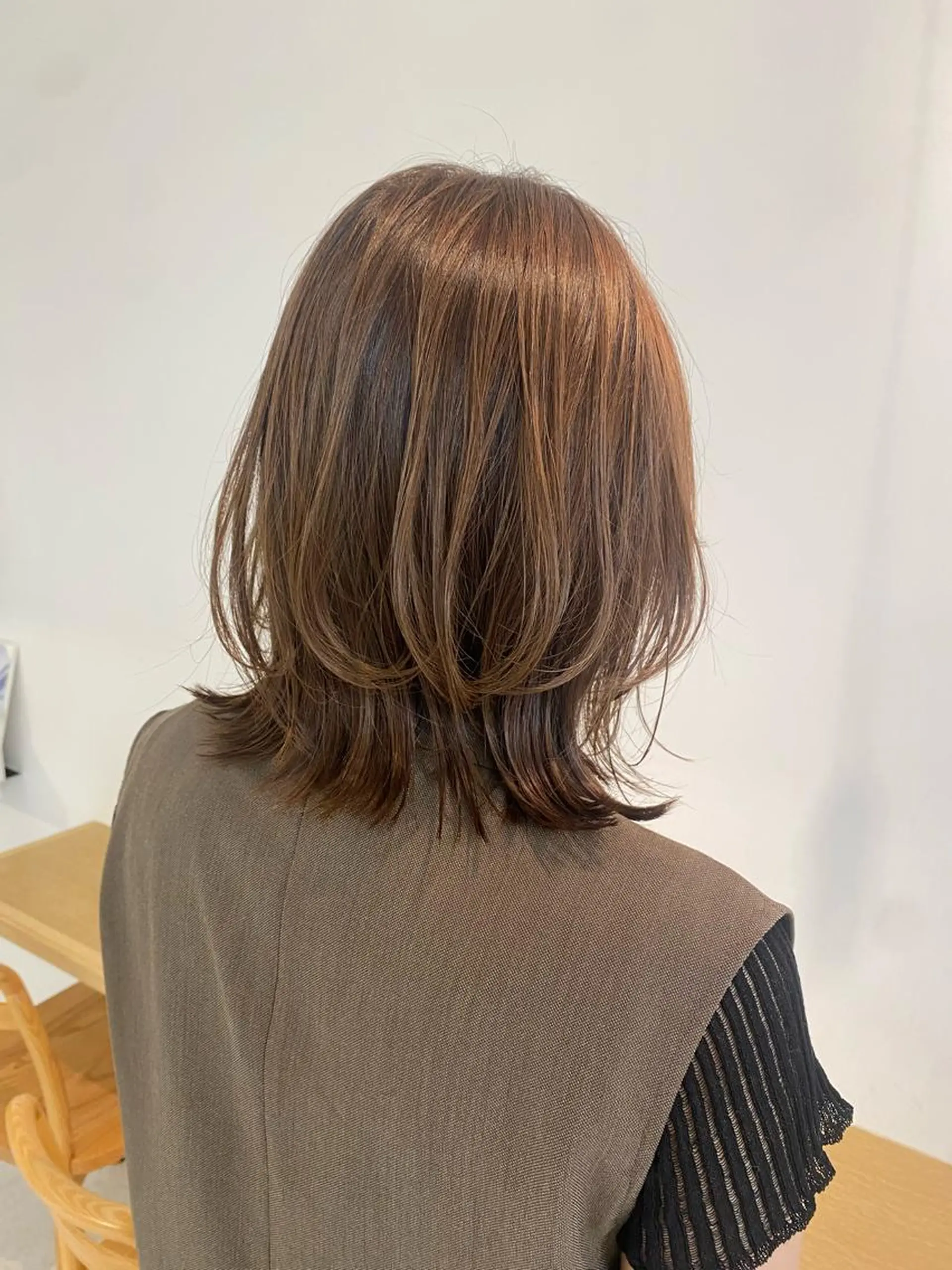 ミディアム カラー カット ヘアカラー トリートメント 安永 涼のヘアスタイル
