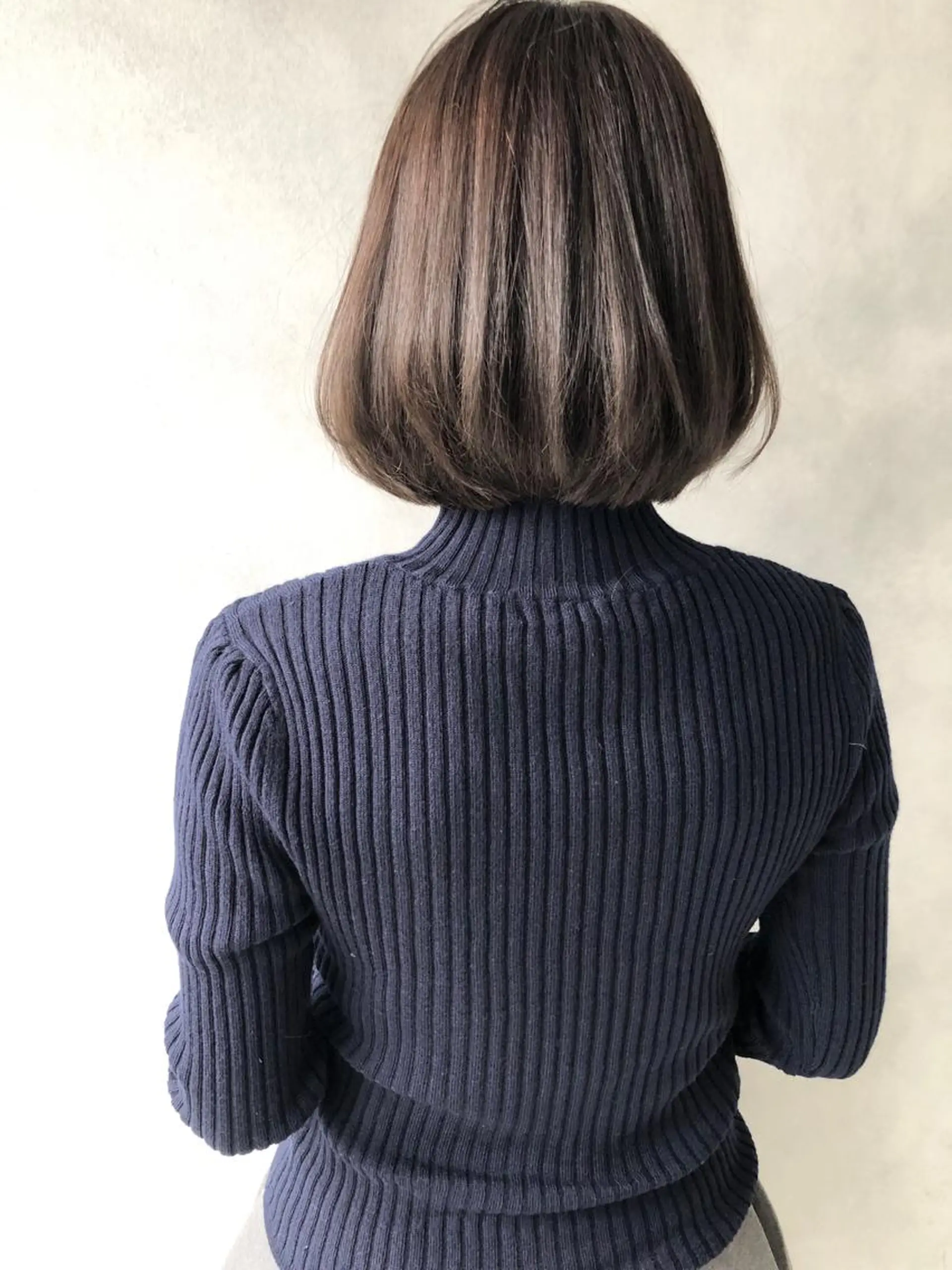 ミディアム アッシュ アッシュグレー 小澤大輔 YOLO hairのヘアスタイル