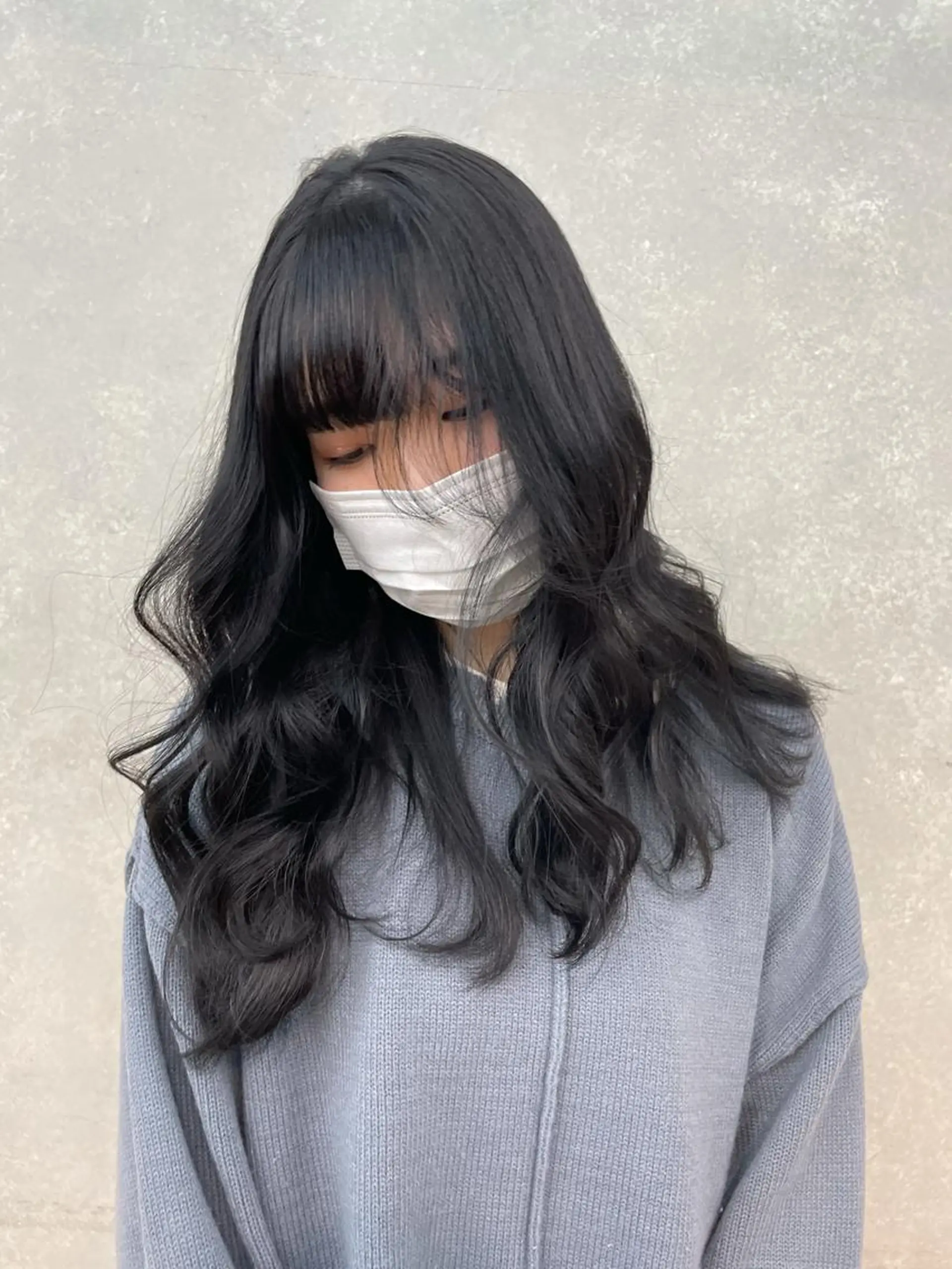 カラー 黒髪 ブルーカラー ブルーブラック ヘアカラー 🎀ボブ＋ハイトーン シュカ👶🏻のヘアスタイル