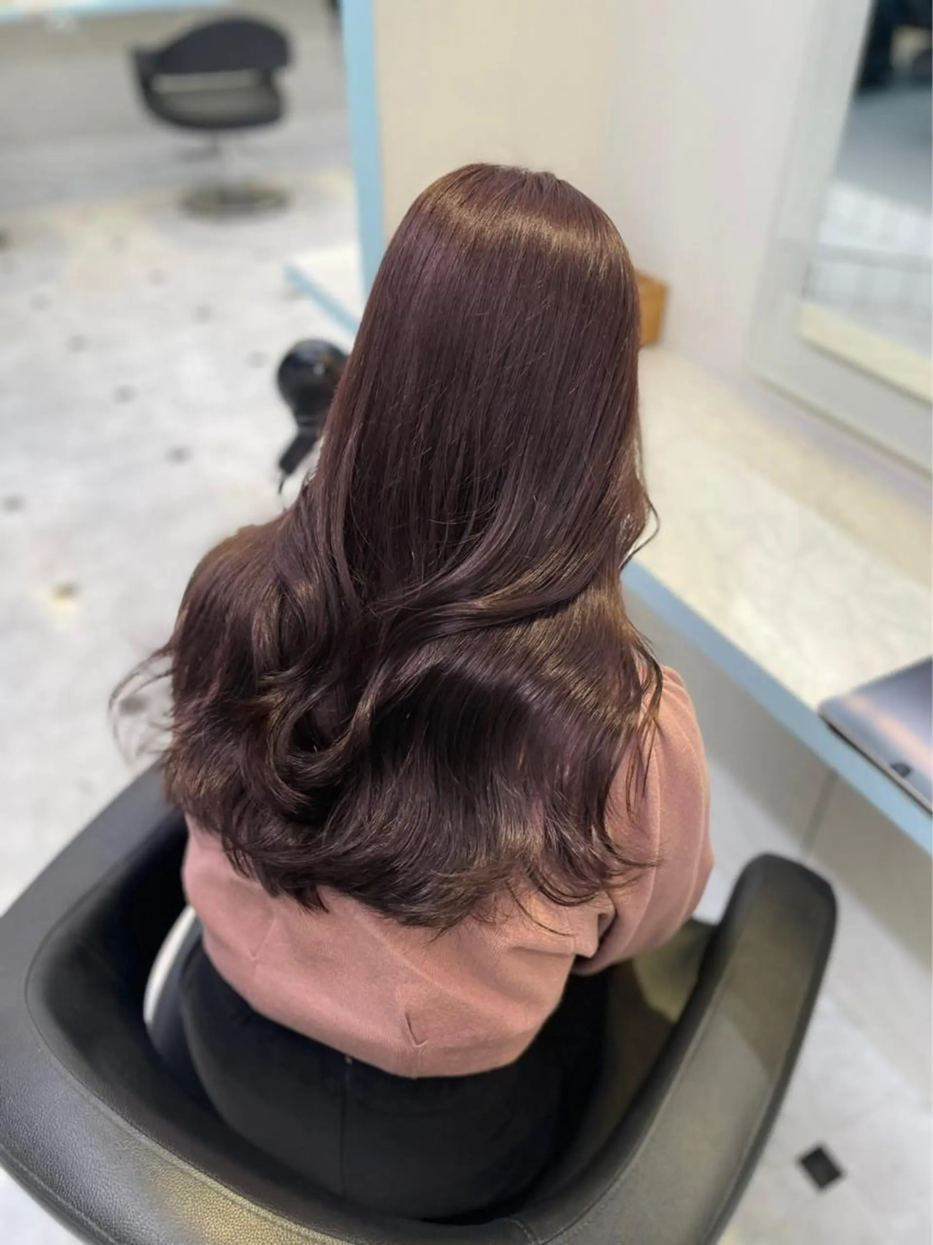 ミディアム ヘアカラー トリートメント サロウィン新宿三丁目East所属・💕冬モテ×上品色気 モテヘア💕山田航介のヘアスタイル