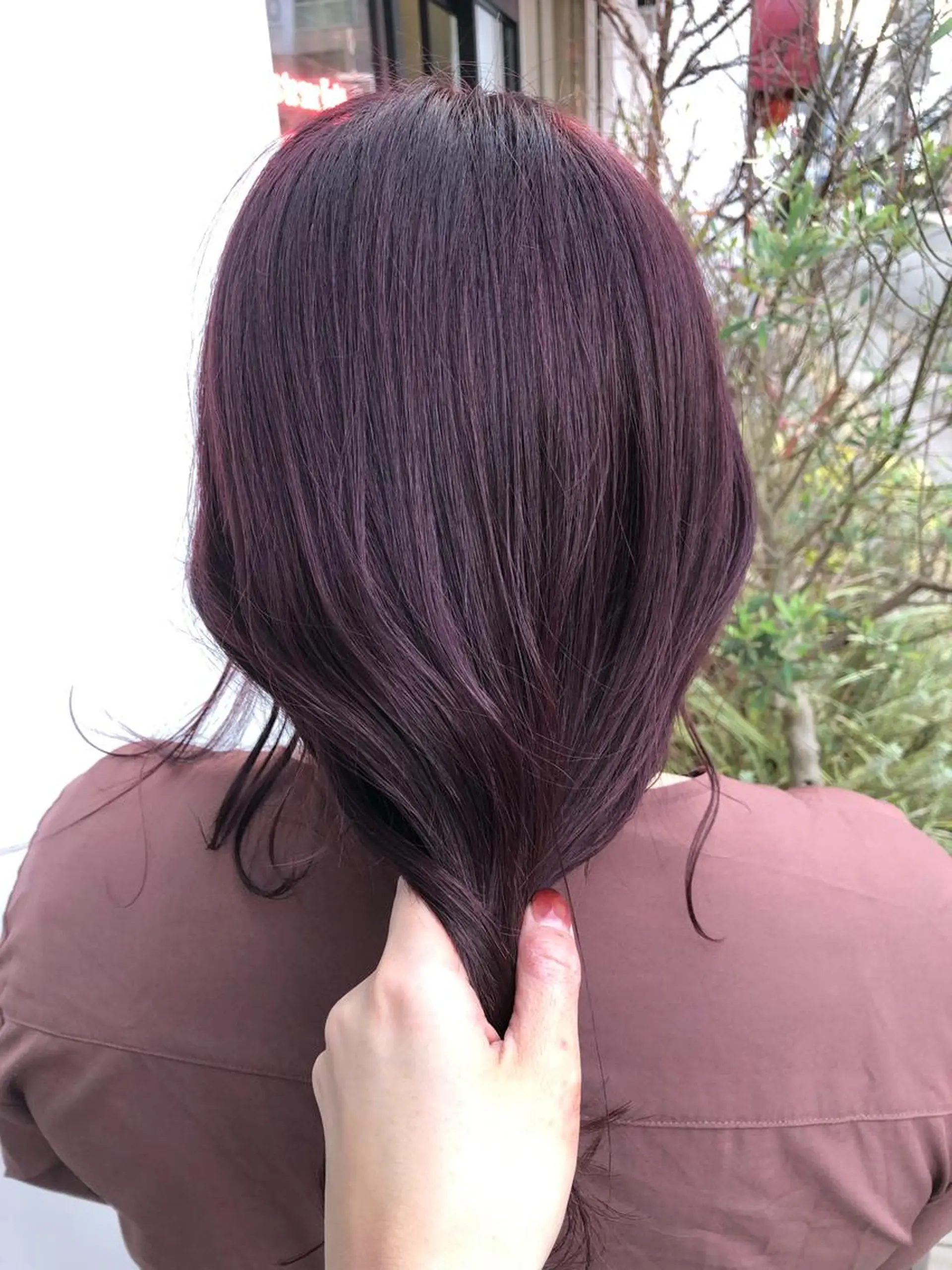 ミディアム カラー カシス ピンクカラー 古屋 花織のヘアスタイル