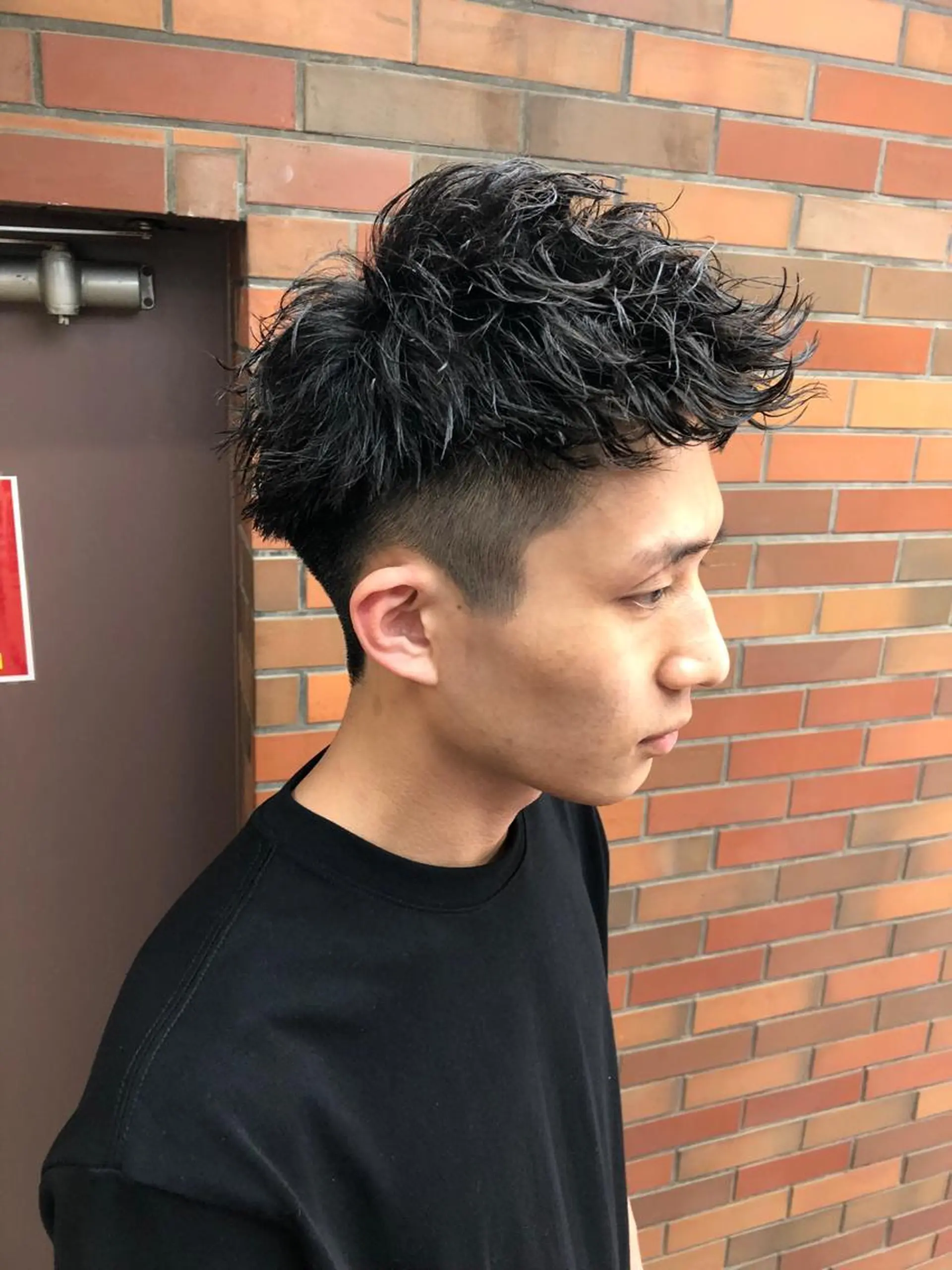 ショート パーマ メンズ アップバング カット ⭐️TOSHIKI メンズパーマオタク⭐のヘアスタイル