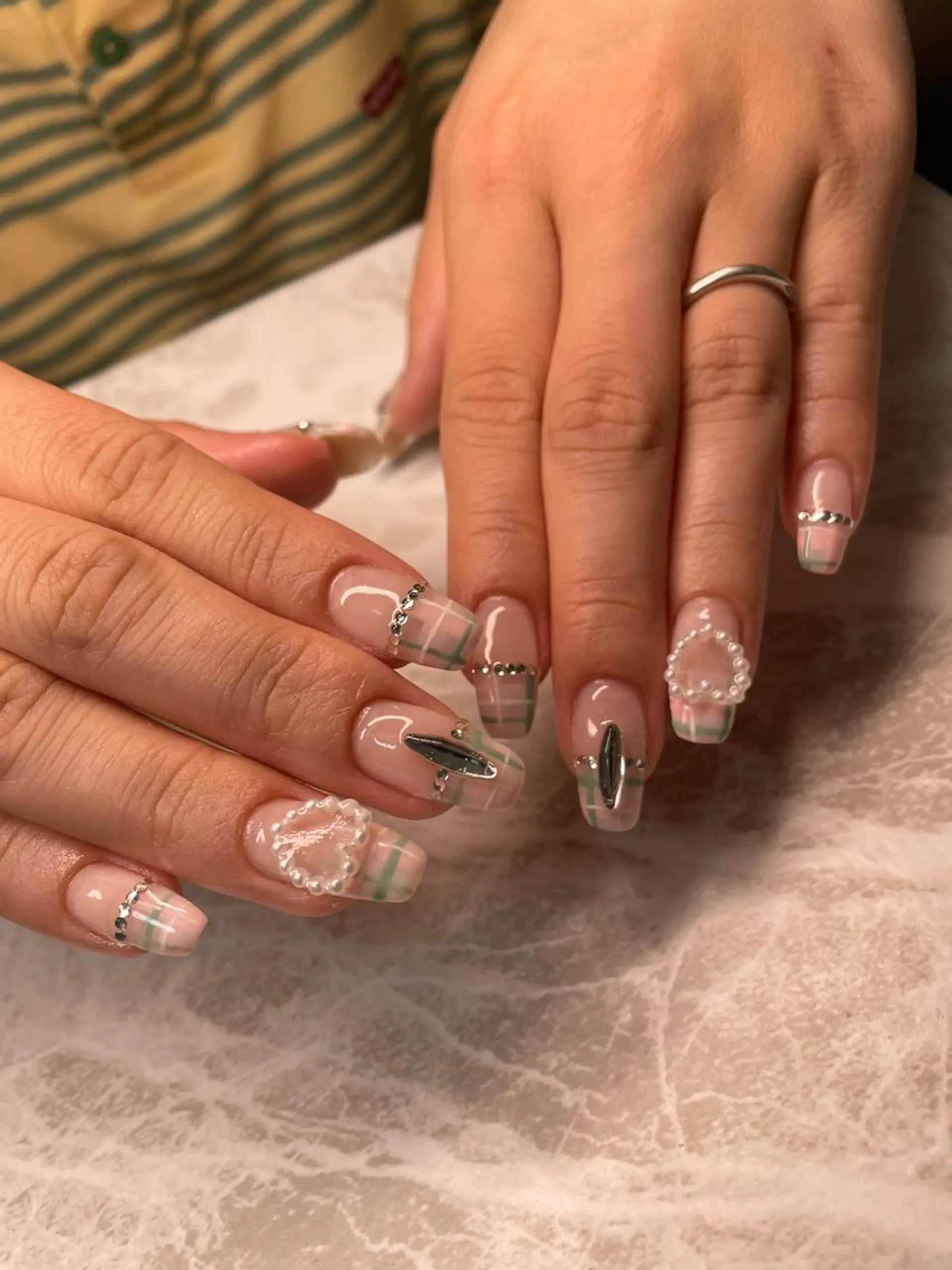 ネイル ハンドネイル YOUTH nails waxing所属・YOUTH natsumiのネイルデザイン