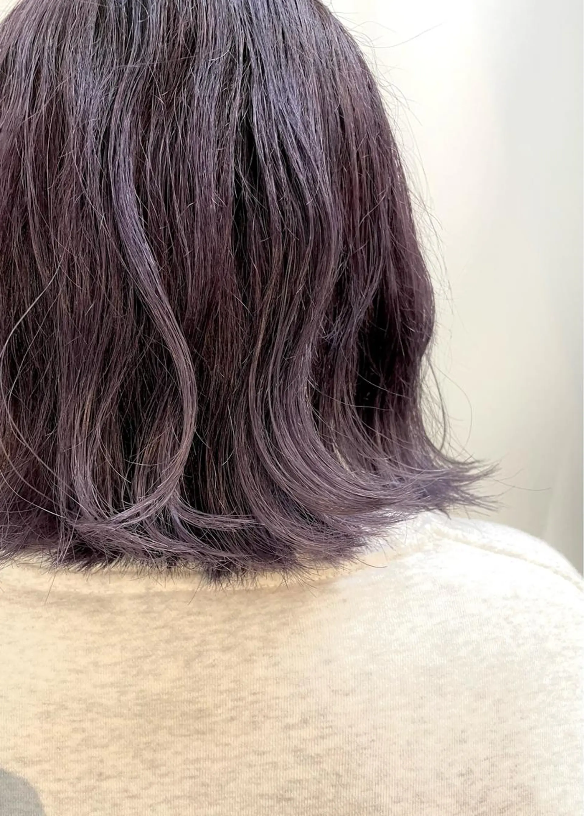 ショート カラー 中村 海波のヘアスタイル