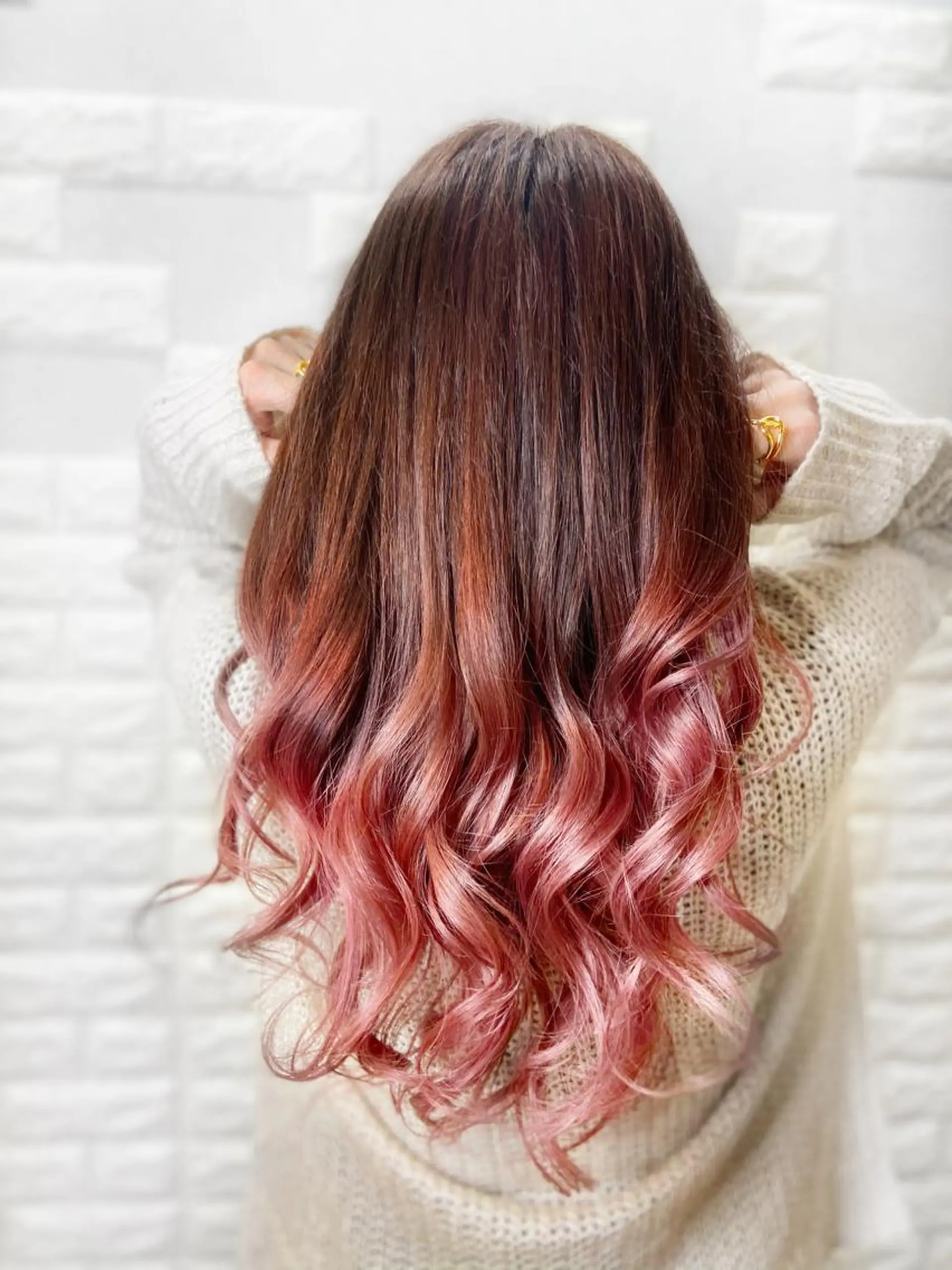 ロング カラー ヘアアレンジ カシス グラデーションカラー ピンクカラー ヘアカラー トリートメント Shelltie Fiel (シェルティフィエル)所属・次世代シールエクステ 錦糸町 小泉 朋之のヘアスタイル