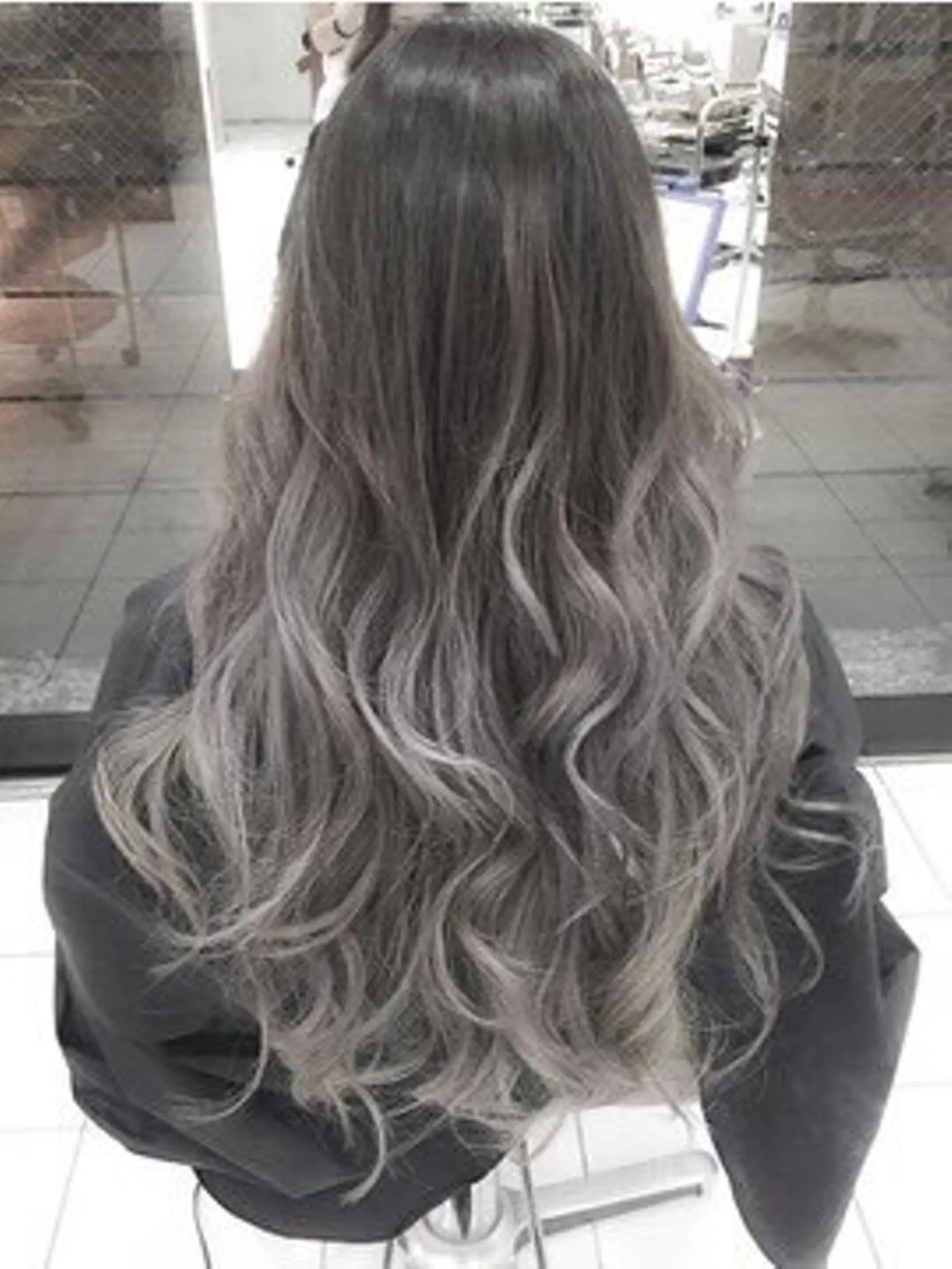 ロング カラー ヘアアレンジ グラデーションカラー TAKA 髪質改善のヘアスタイル