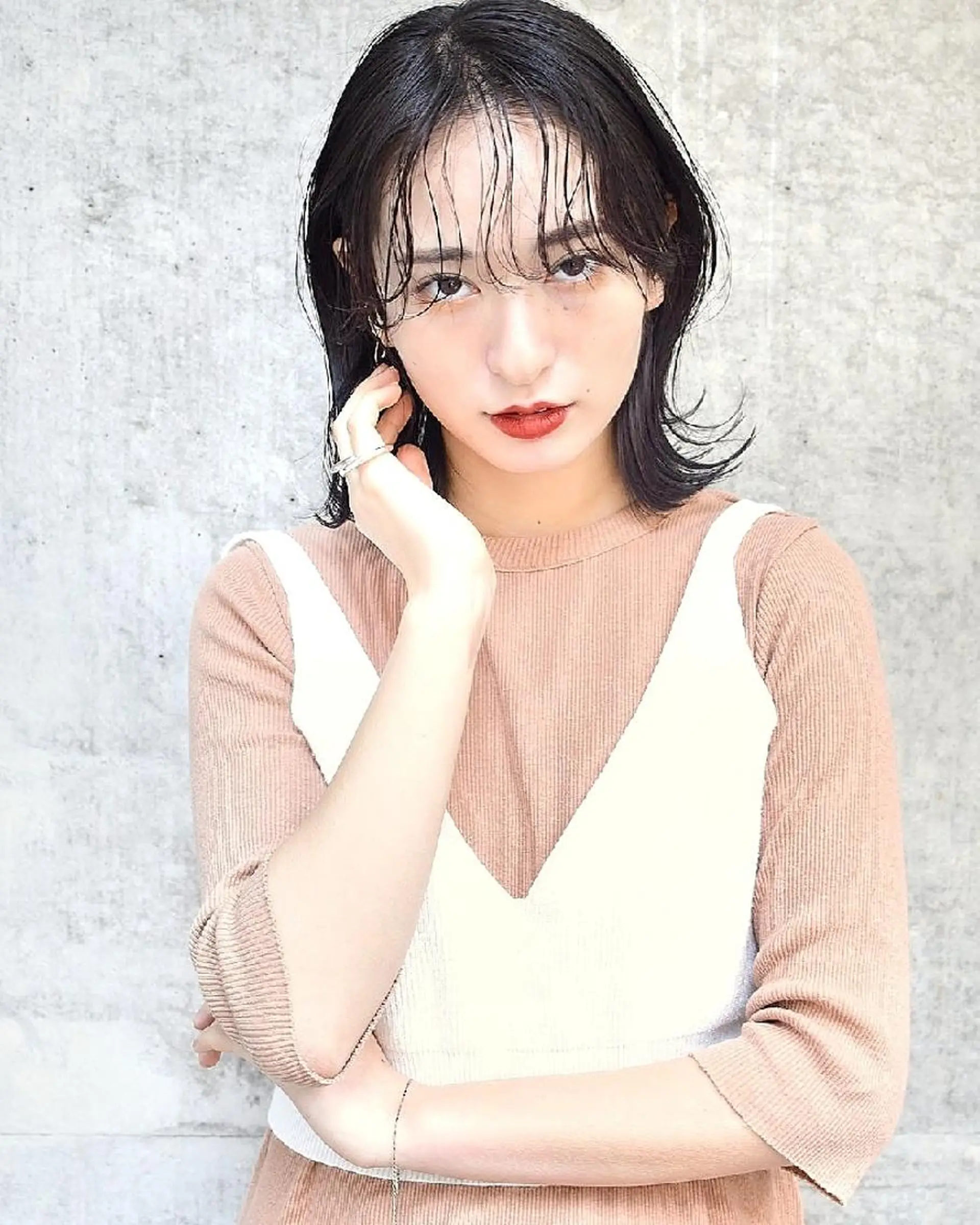 ミディアム カラー ヘアアレンジ ボブ くびれヘア うざバング カット ヘアカラー トリートメント 南堀江 möwen ( メーヴェ )所属・mowen RUIのヘアスタイル