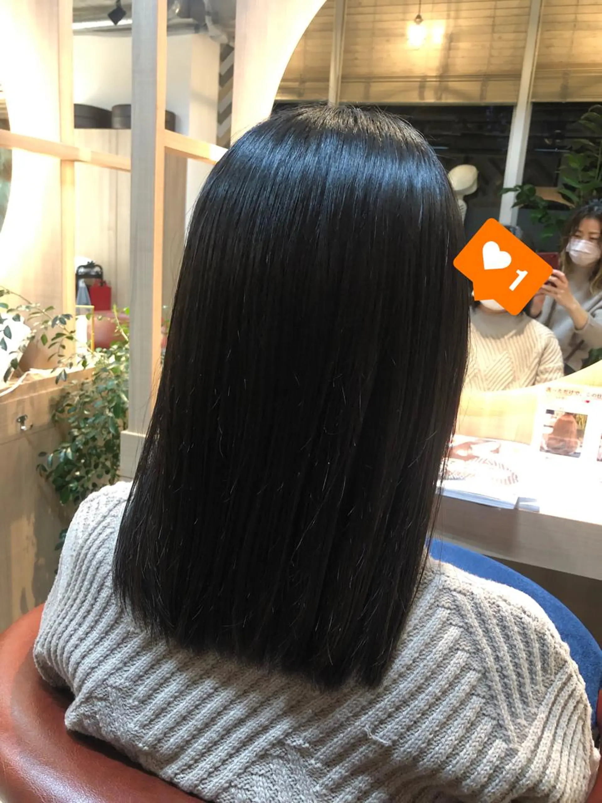 セミロング カット 縮毛矯正 トリートメント 美髪応援！ツヤ髪 🦩対馬🦩のヘアスタイル