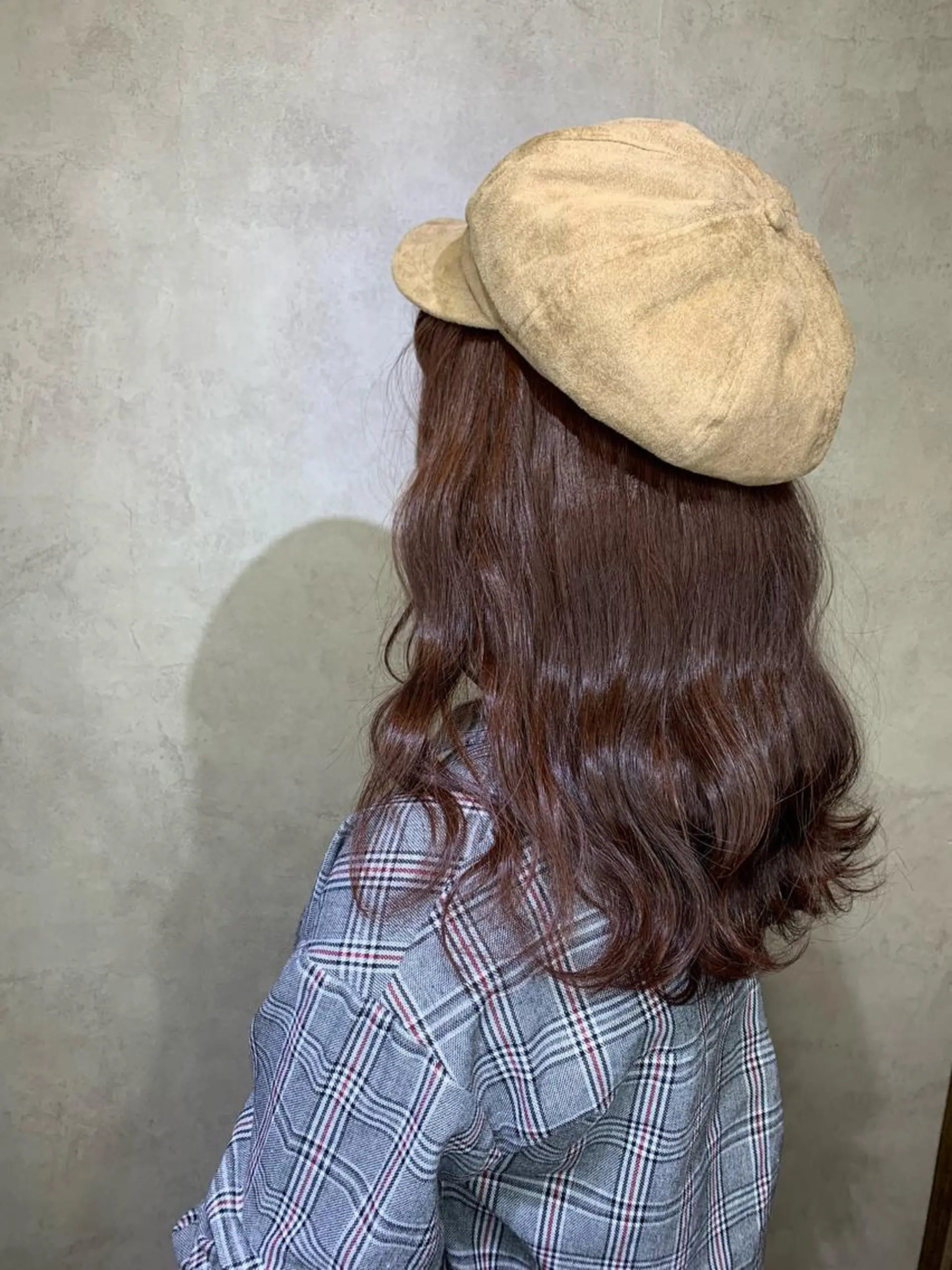 セミロング カラー ブラウンカラー ピンクカラー ピンクブラウン ヘアカラー SWANsapporo所属・swan ユイカのヘアスタイル