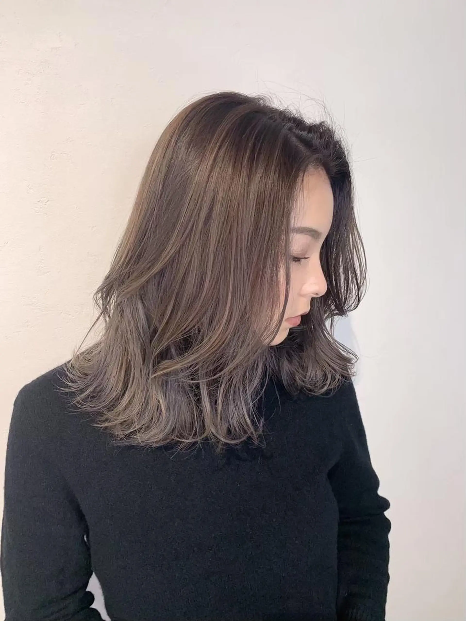 セミロング 似合わせカット カット ヘアカラー ＿WHITE鳳店 アンダーバーホワイトのヘアスタイル