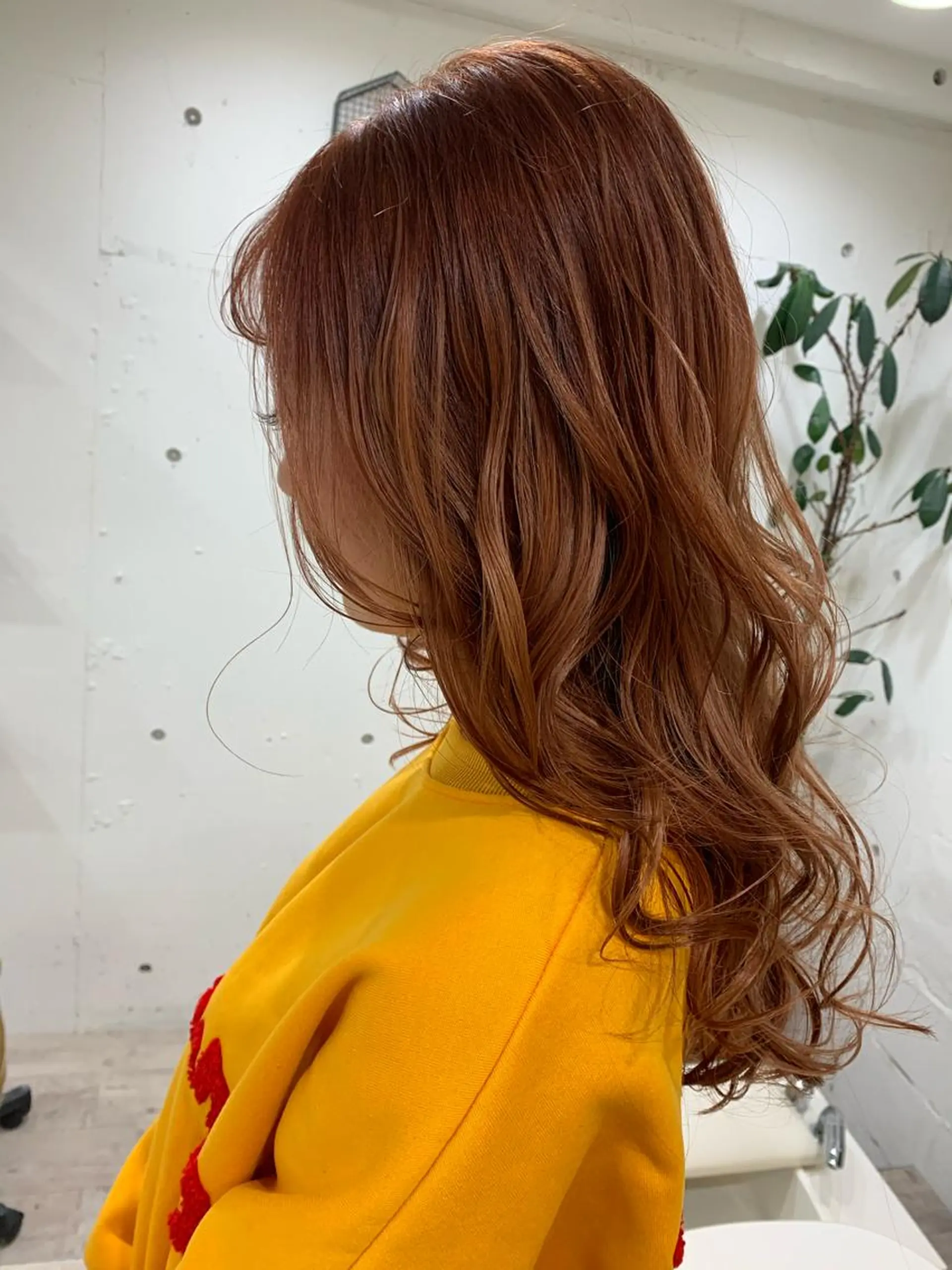 ロング カラー ベージュカラー オレンジ オレンジベージュ ヘアカラー トリートメント 🍑艶髪✖️暖色系 ✨momoka🍑のヘアスタイル