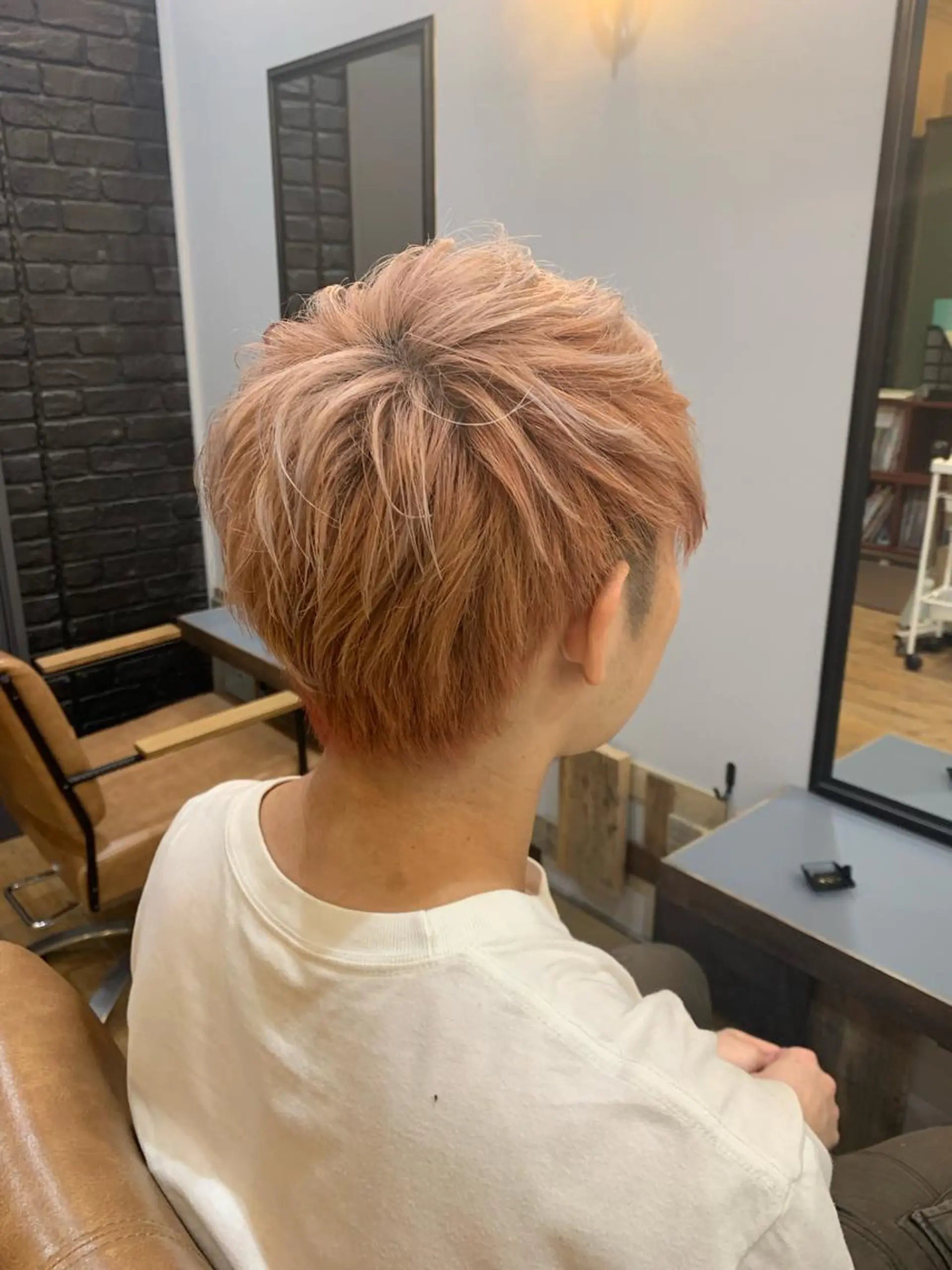 ショート カラー メンズ メンズブリーチ ブリーチ ダブルカラー SHIAN立川　及川 17時〜限定のヘアスタイル