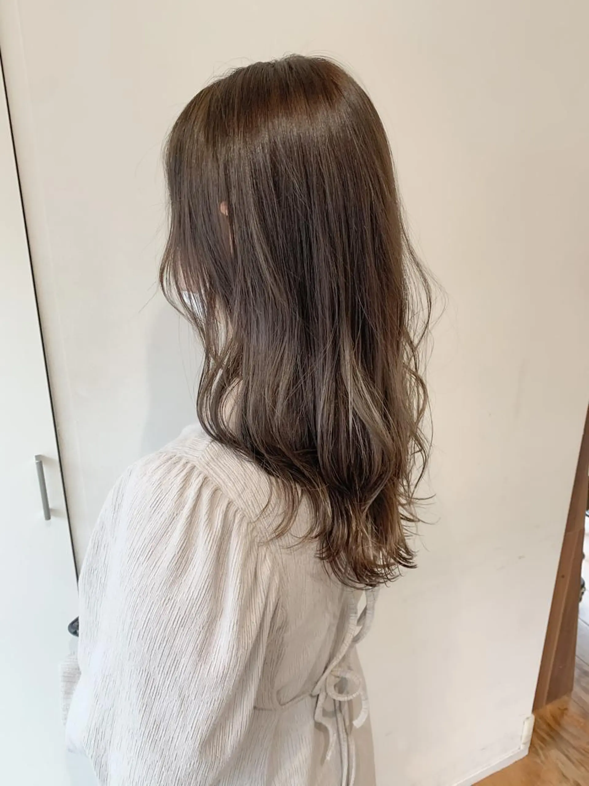 セミロング カラー カット ヘアカラー トリートメント 森本 裕太 / ボブのヘアスタイル